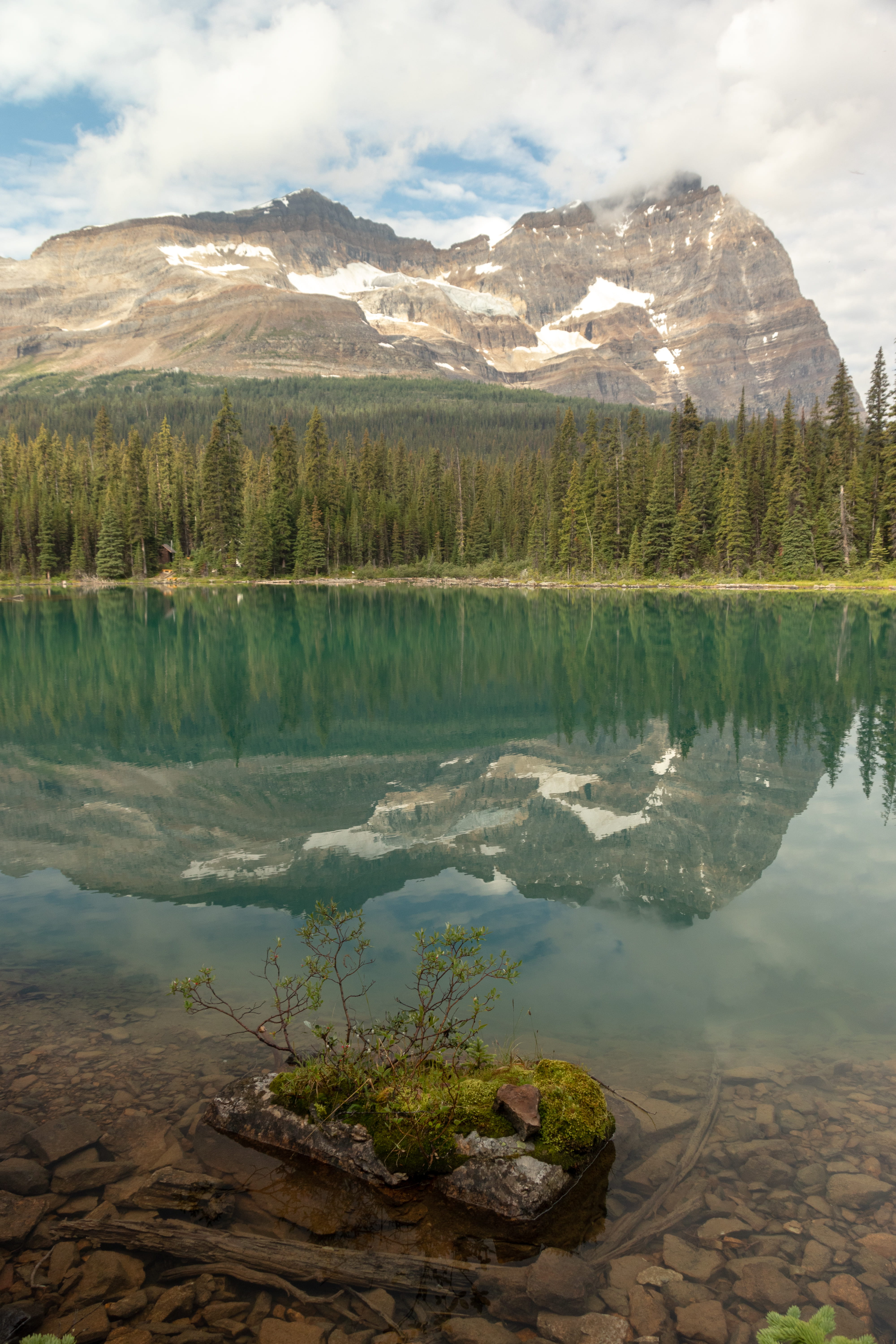 mountain range, tree, 5K, day, reflection, landscape, tranquil scene, cloud - sky, idyllic, water, mountain, formation, no people, scenics - nature, forest, Phone HD Wallpaper