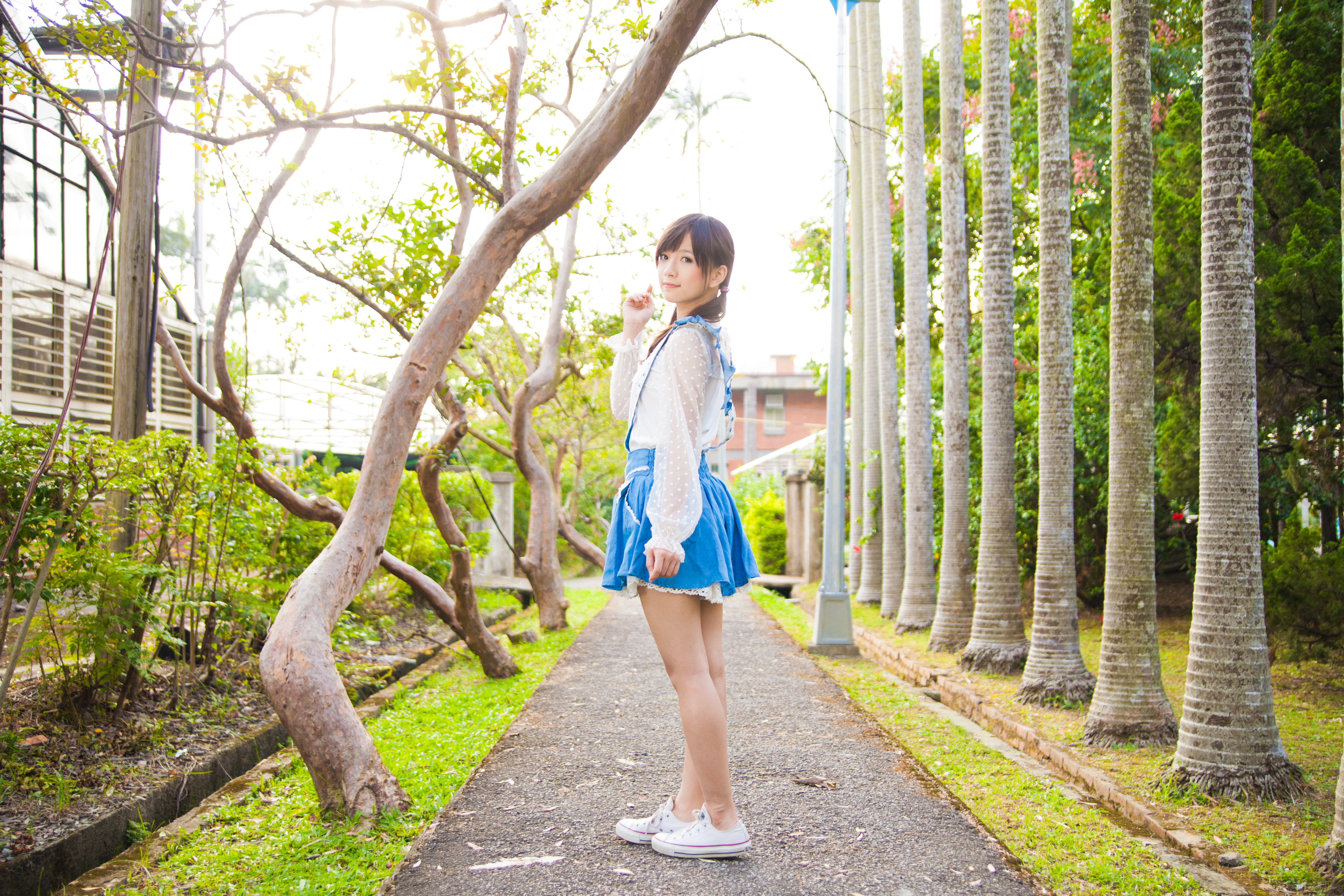 standing, leisure activity, xiaojing, tree trunk, innocence, casual clothing, childhood, Asian, nature, women, model, one person, hairstyle, tree, plant, HD Wallpaper