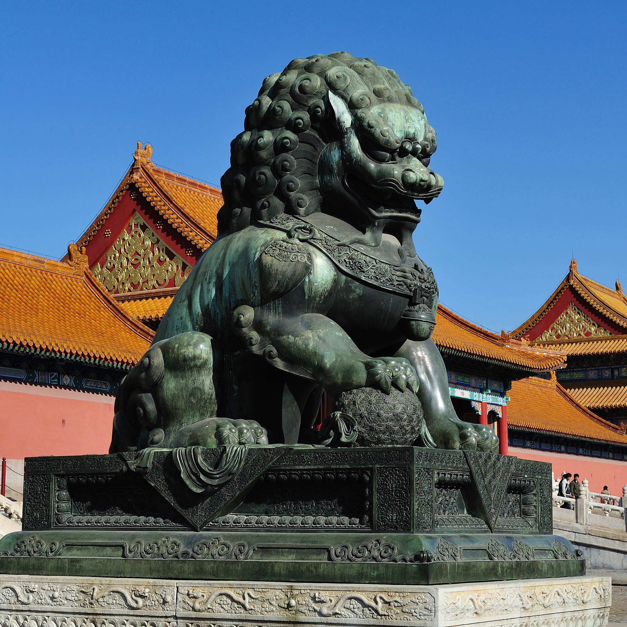 temple - Building, ornate, building exterior, travel destinations, architecture, lion, nature, the national palace museum, day, 1080P, no people, the past, Phone HD Wallpaper