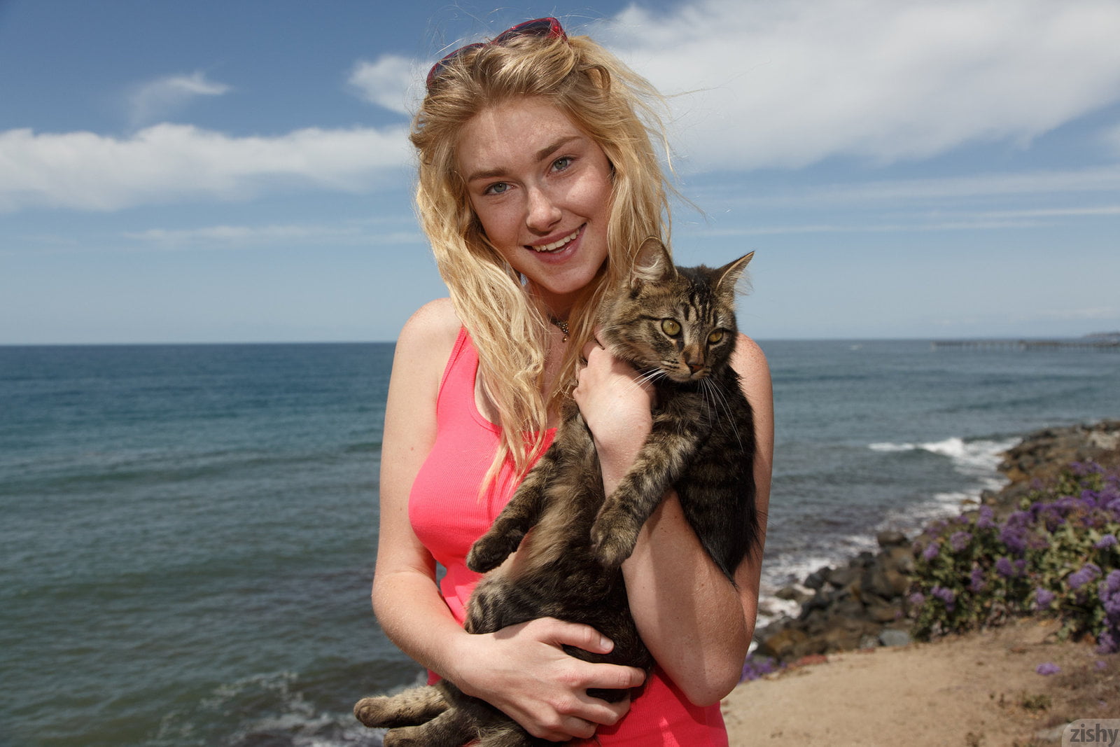 horizon, looking at viewer, zishy, blond hair, one person, smiling, sky, Lyndie Brittain, long hair, young adult, hair, outdoors, cat, nature, sea, cloud - sky, HD Wallpaper
