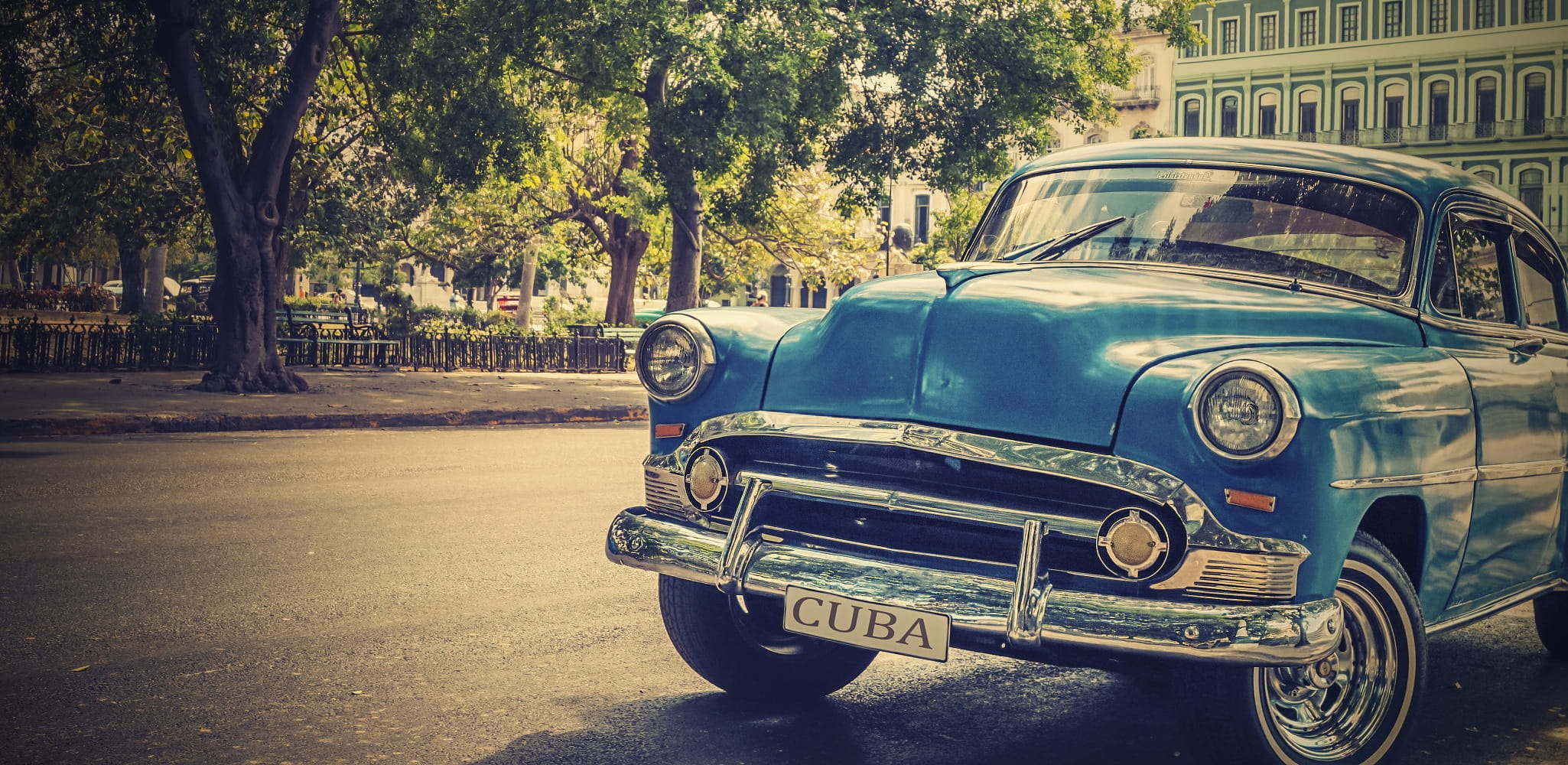 street, no people, plant, motor vehicle, vehicle, automotive, roadside, cuba, blue, classic, automobile, tree, transportation, architecture, chrome, built structure, HD Wallpaper
