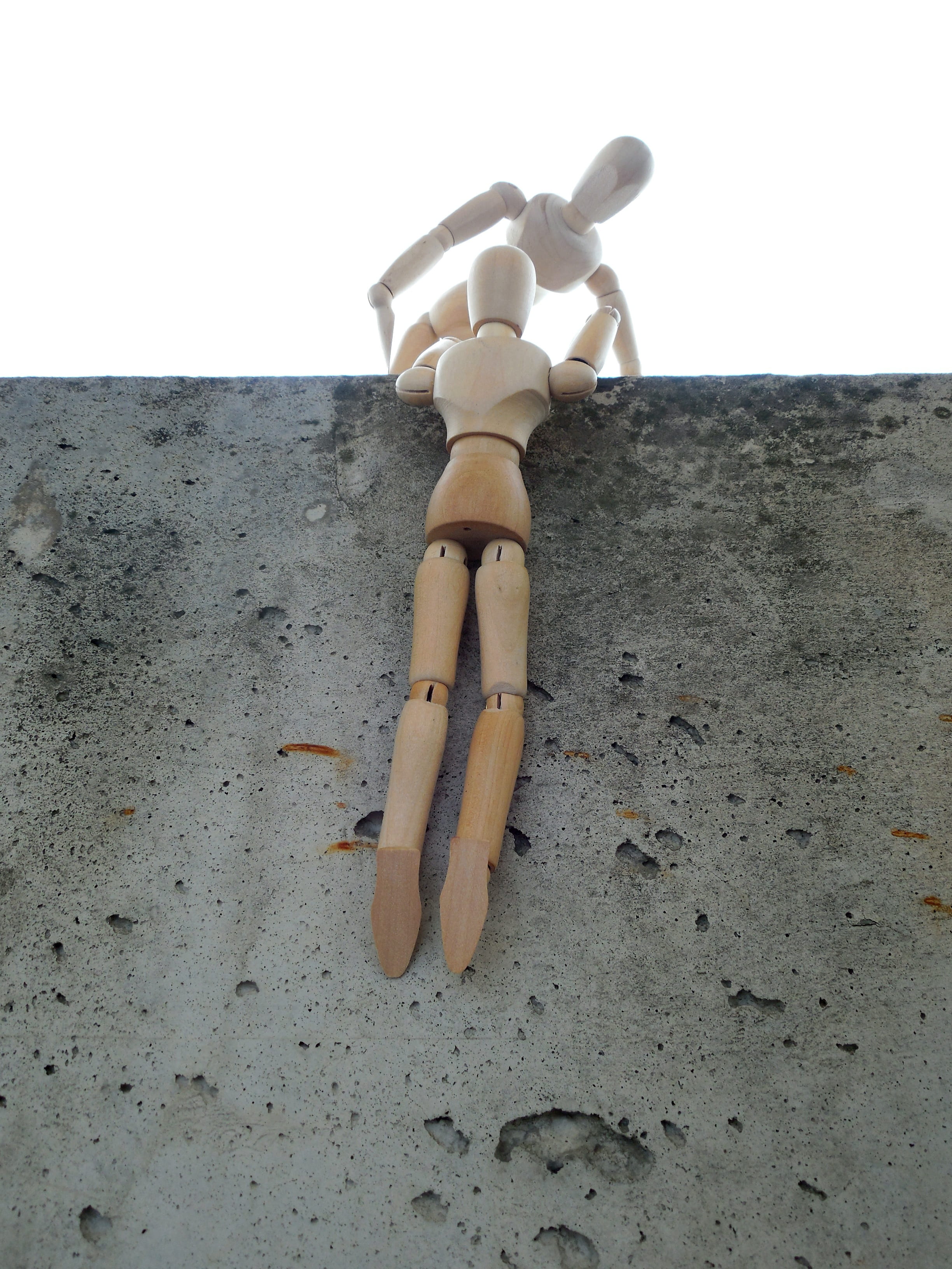 figurine, human representation, wood - material, outbreak, copy space, 2K, Accident, escape, destruction, indoors, nature, wall - building feature, art and craft, Phone HD Wallpaper