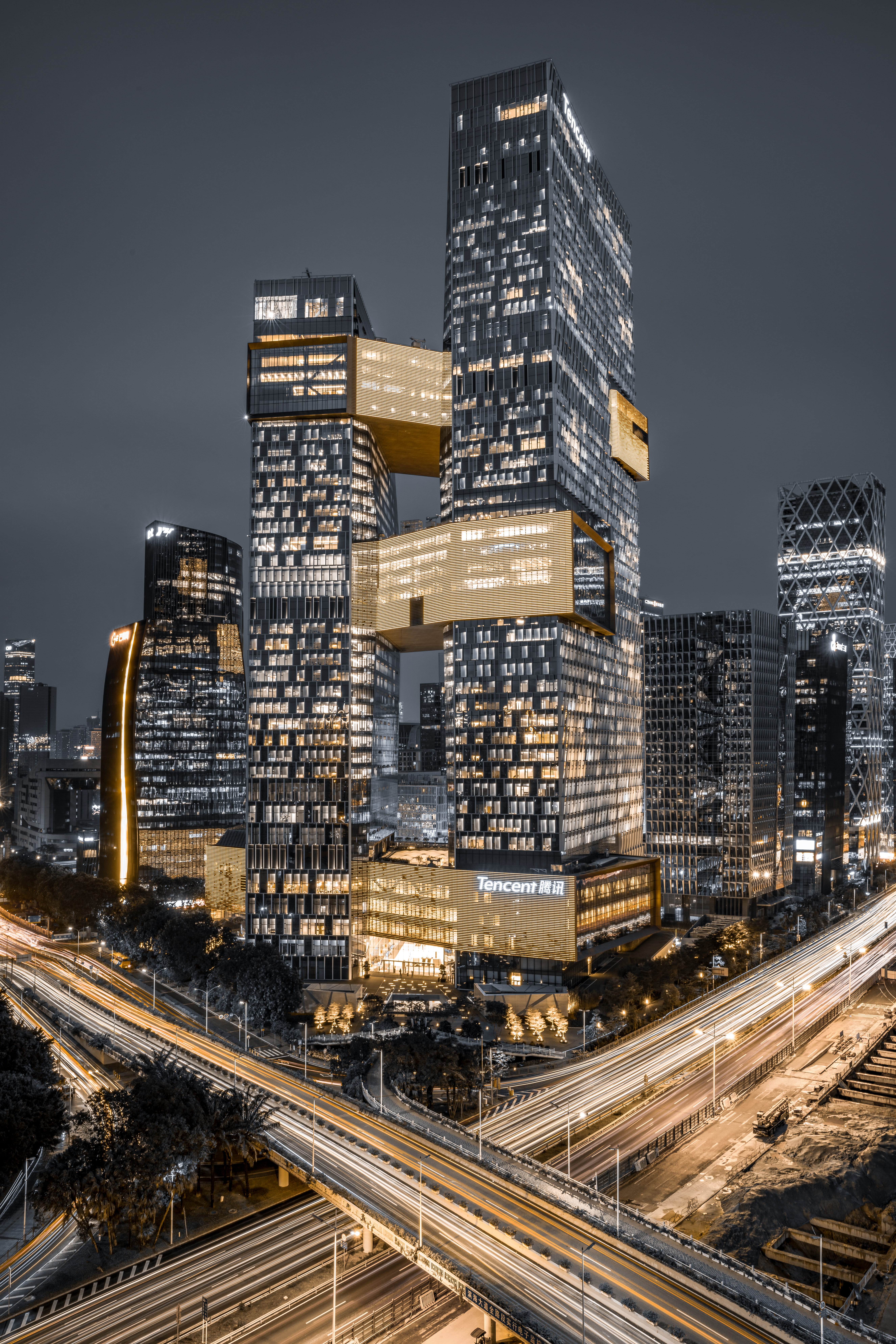 urban, intersection, overpass, architecture, 大厦, cityscape, downtown, lighted, nighttime, high rise, high angle view, track, metropolis, town, no people, Phone HD Wallpaper