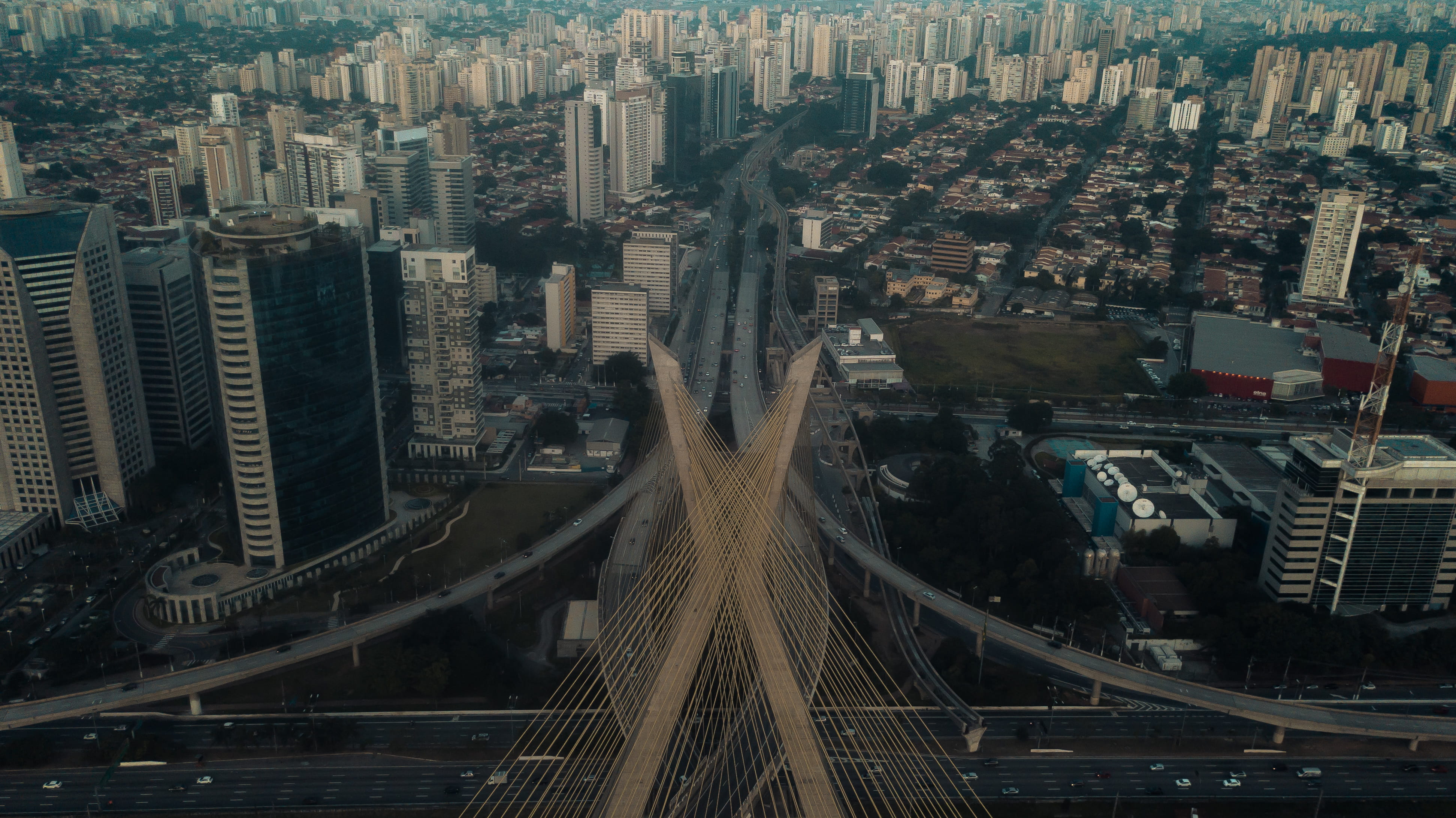 building, city life, intersection, transportation, high rise, scenery, building exterior, track, aerial view, octávio frias de oliveira bridge, highway, HD Wallpaper