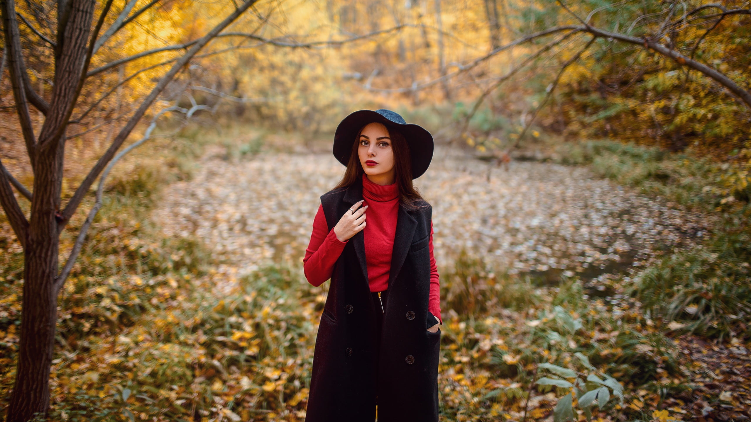 coats, standing, portrait, 2K, clothing, brunette, depth of field, focus on foreground, autumn, looking, women, young adult, red sweater, front view, tree, HD Wallpaper