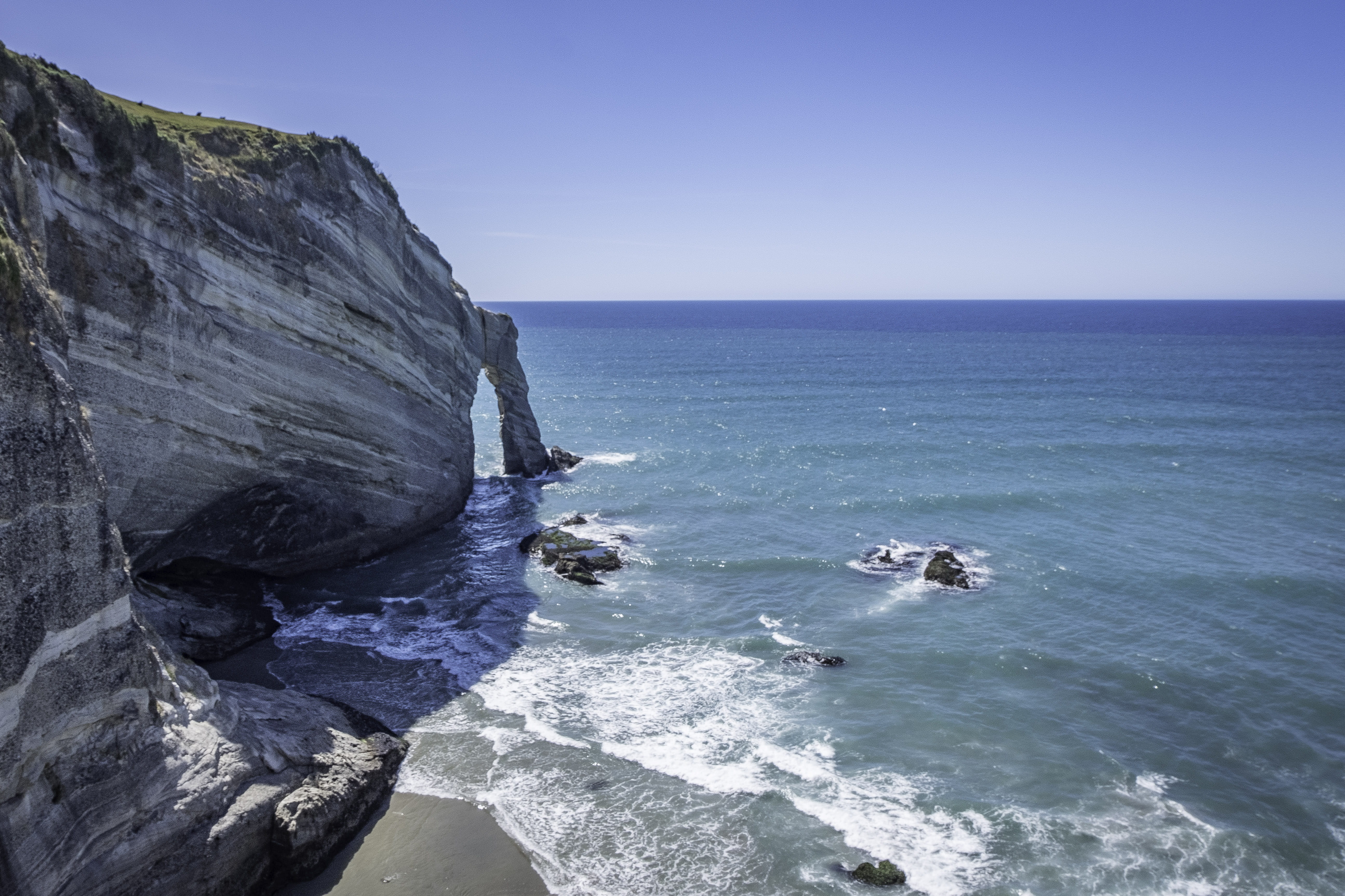 cliffs, ocean, pacifique, no people, rock - object, tranquil scene, sky, beauty in nature, water, zealand, land, rock formation, 5K, golden bay, new zealand, HD Wallpaper