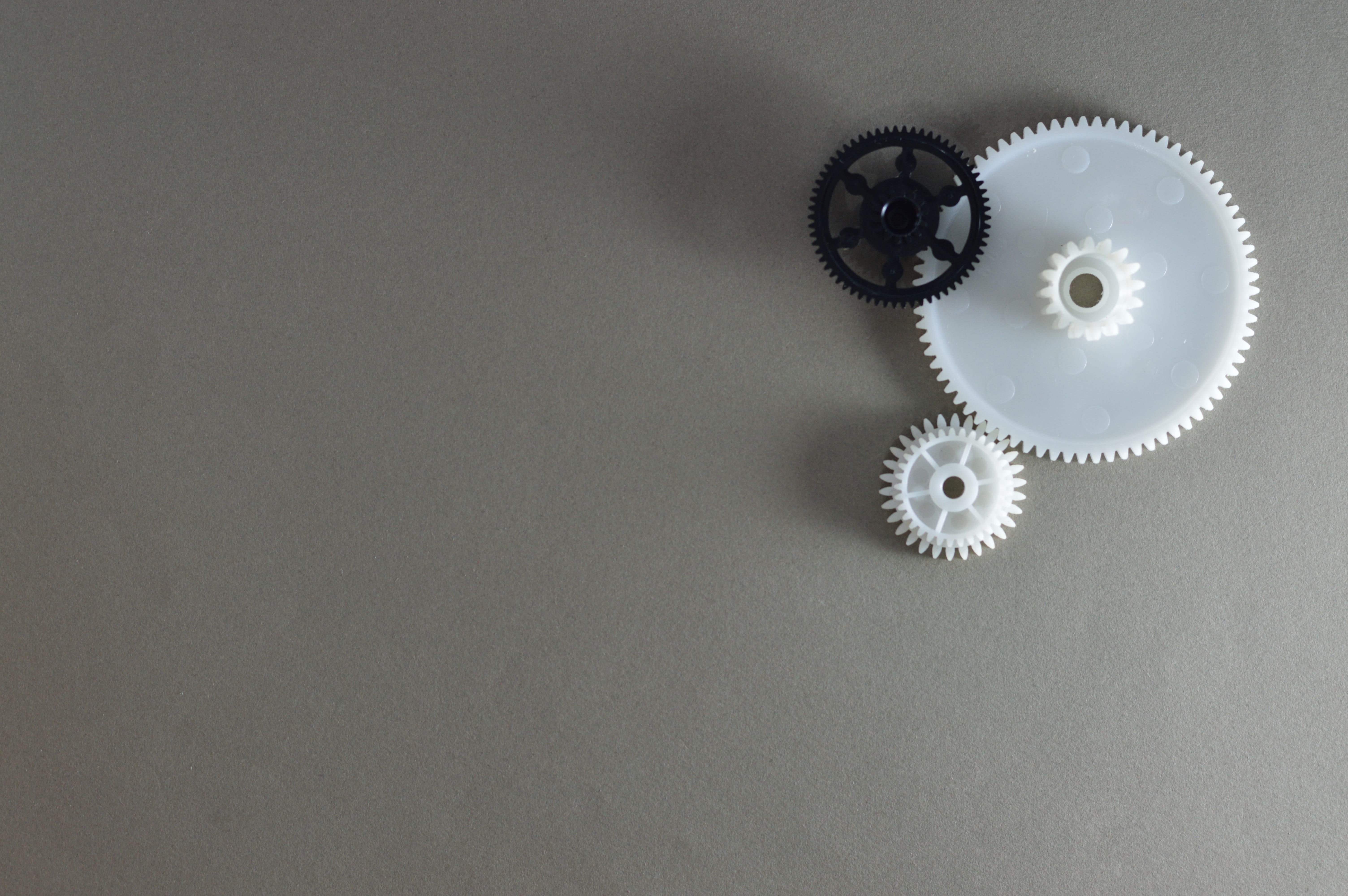 spare, equipment, teamwork, cooperation, close-up, plastic, control, mesh, technology, black, industry, mechanical, work, machinery, copy space, indoors, HD Wallpaper