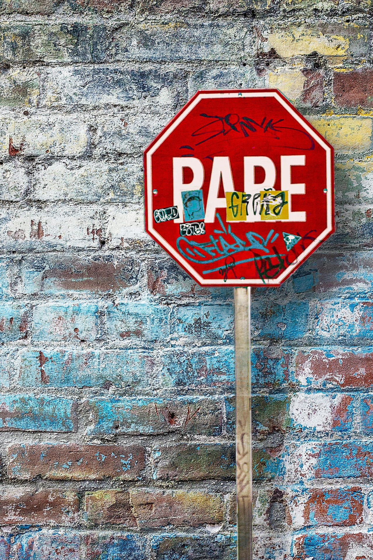road Sign, architecture, day, tag, building exterior, street, urban, information, Wall, capital letter, text, spanish, spray paint, outdoors, tagging, Background, Phone HD Wallpaper