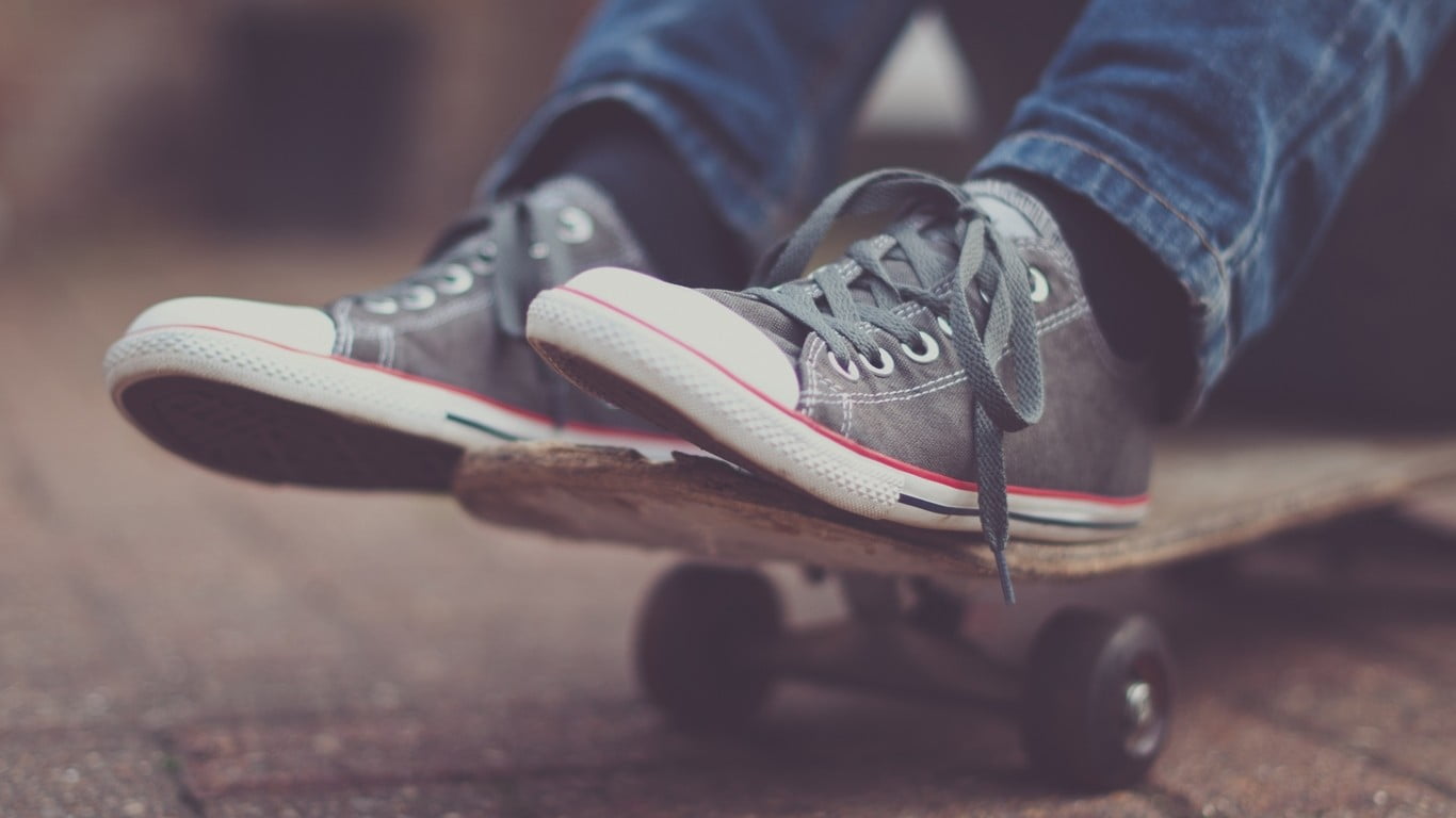 human foot, sports equipment, outdoors, sneakers, white, skateboard, body part, low section, gray, jeans, pair, day, transportation, 720P, selective focus, HD Wallpaper