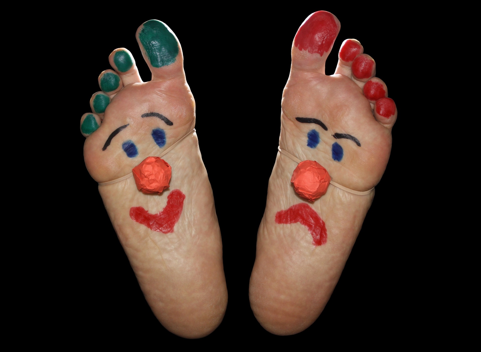 red, clowns, ten, fun, human limb, black background, sole, human hand, nail, one person, close-up, finger, indoors, clown, feet, hand, human finger, blood, HD Wallpaper