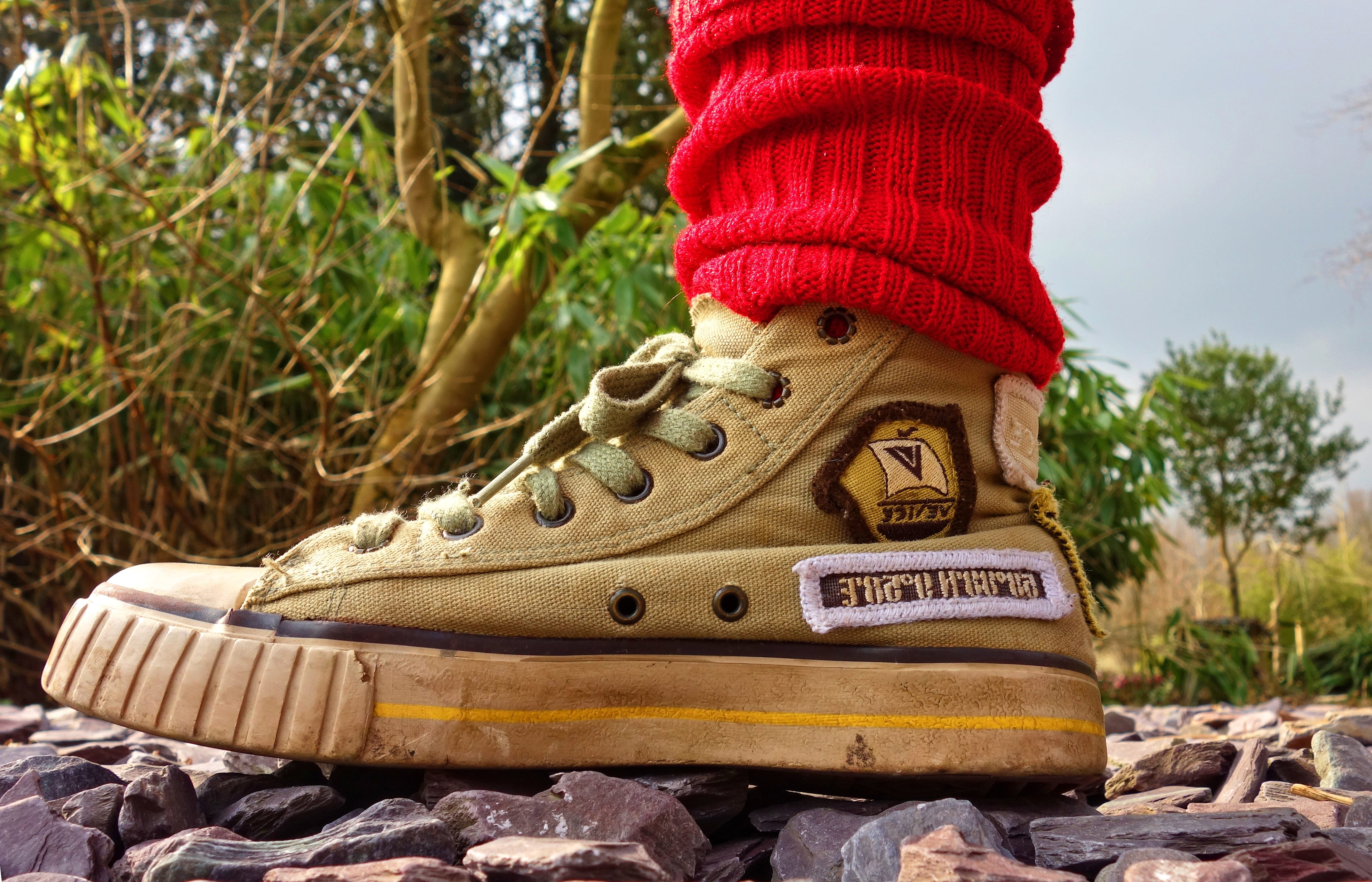 sole, woman shoe, hat, 4K, representation, solid, leg, wood - material, foot, sneaker, standing, person, day, sock, steping, no people, close-up, nature, HD Wallpaper
