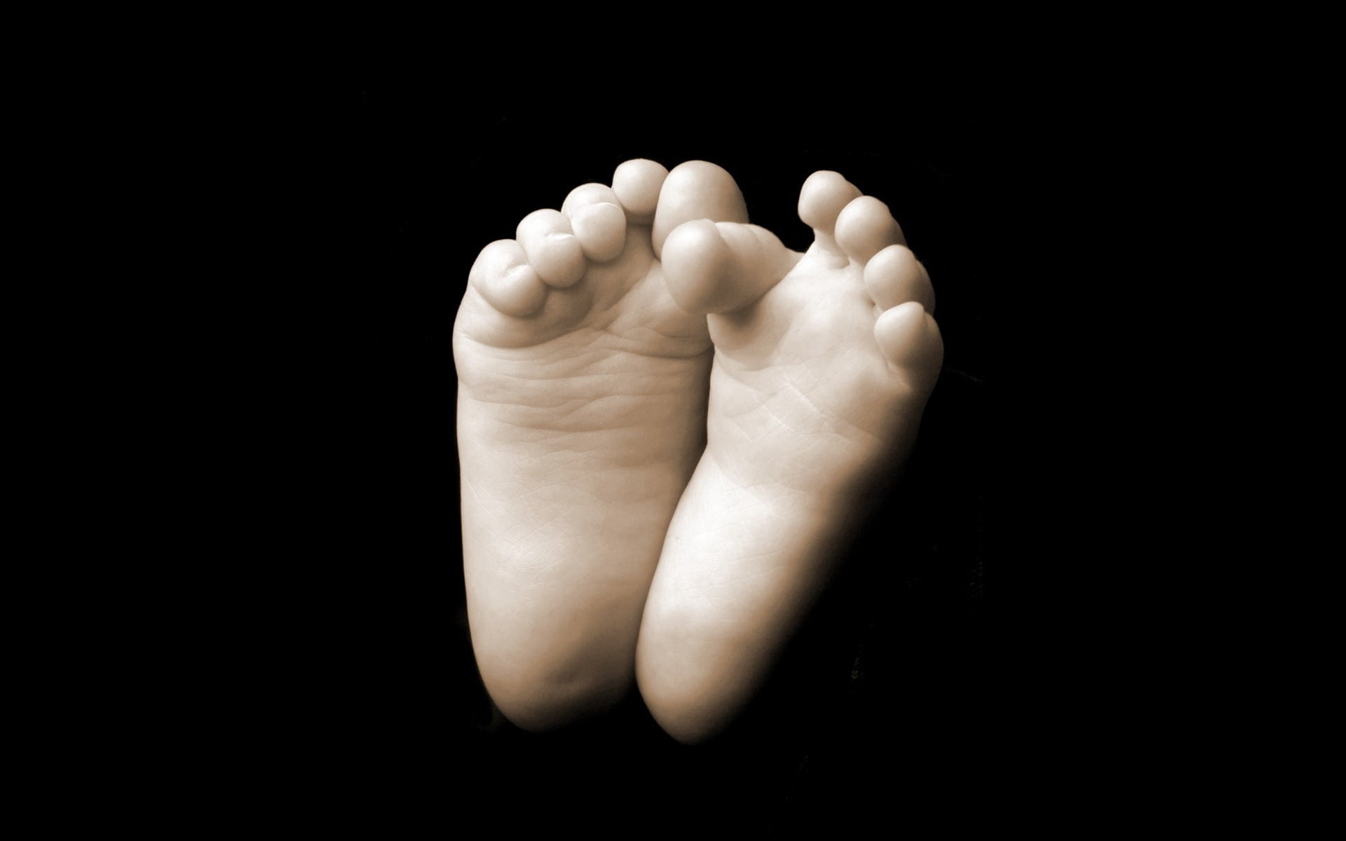 women, human body part, unrecognizable person, human Hand, indoors, love, hand, human Foot, body part, black Color, the Human Body, human Skin, one Person, HD Wallpaper