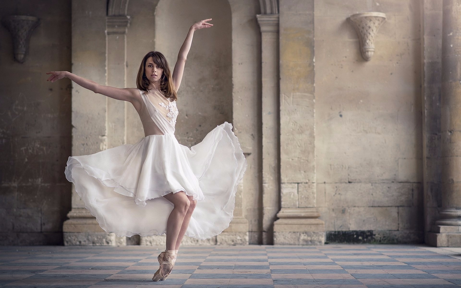 one person, body part, limb, model, outdoors, skill, long hair, young adult, ballet slippers, hairstyle, women, dress, fashion, armpits, brunette, real people, HD Wallpaper