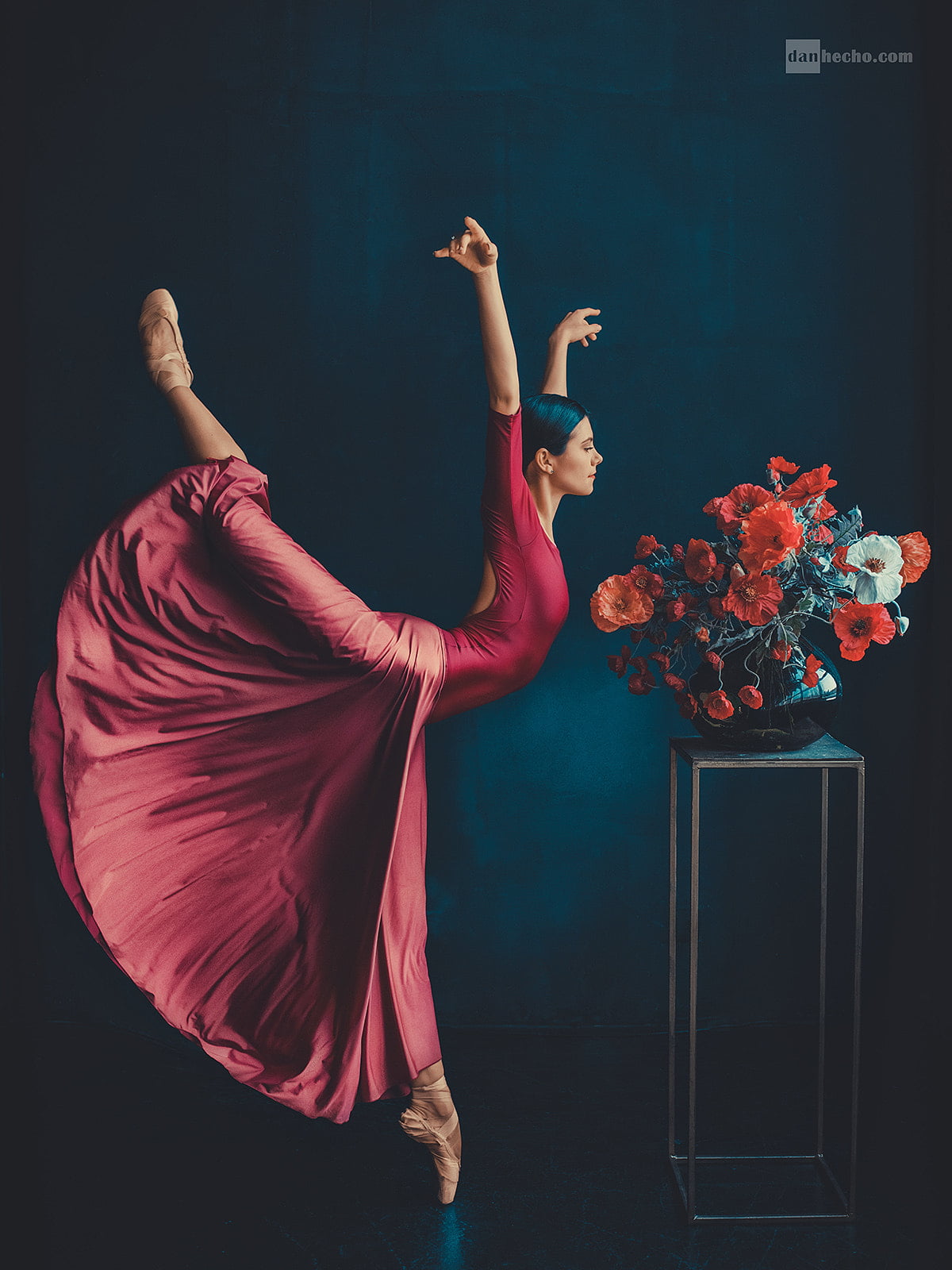 tiptoe, ballerina, dancer, plants, ballet slippers, women, flowers, 720P, legs up, portrait display, Dan Hecho, Phone HD Wallpaper