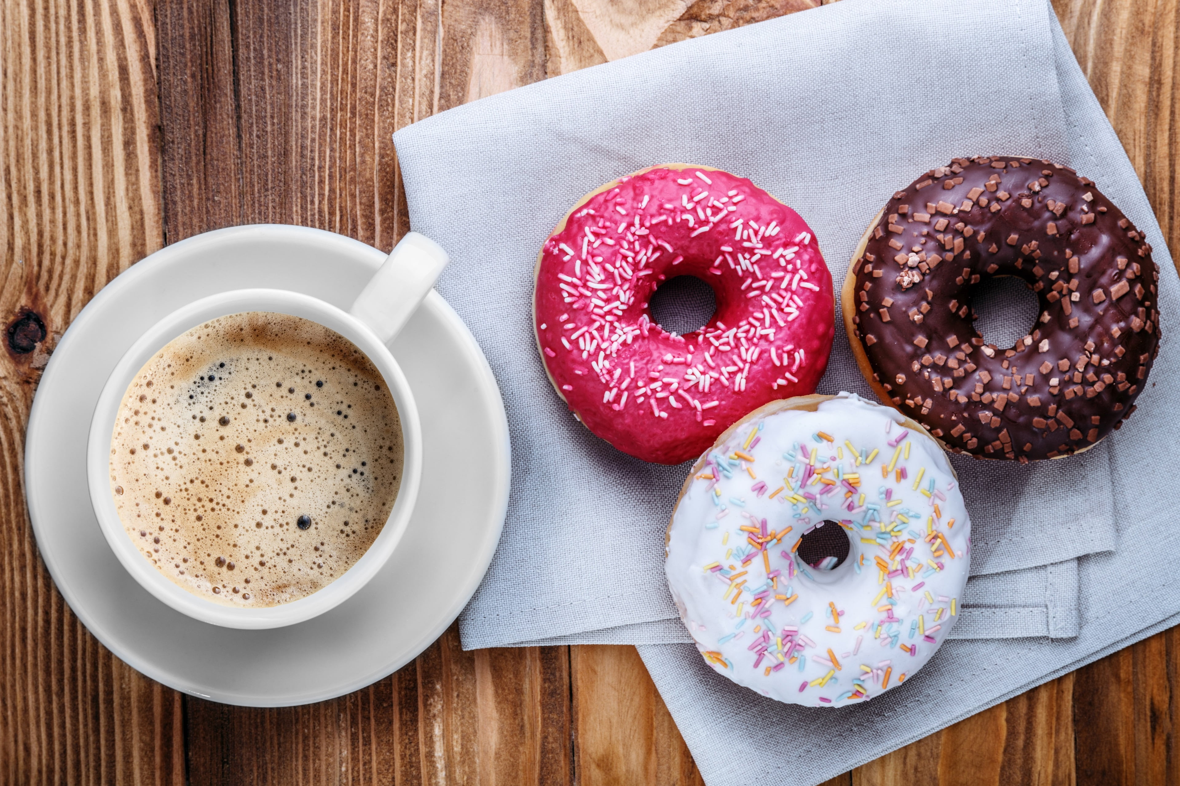 no people, baked, doughnut 4k screen, food and drink, cup, snack, table, directly above, food, coffee - drink, refreshment, crockery, still life, HD Wallpaper