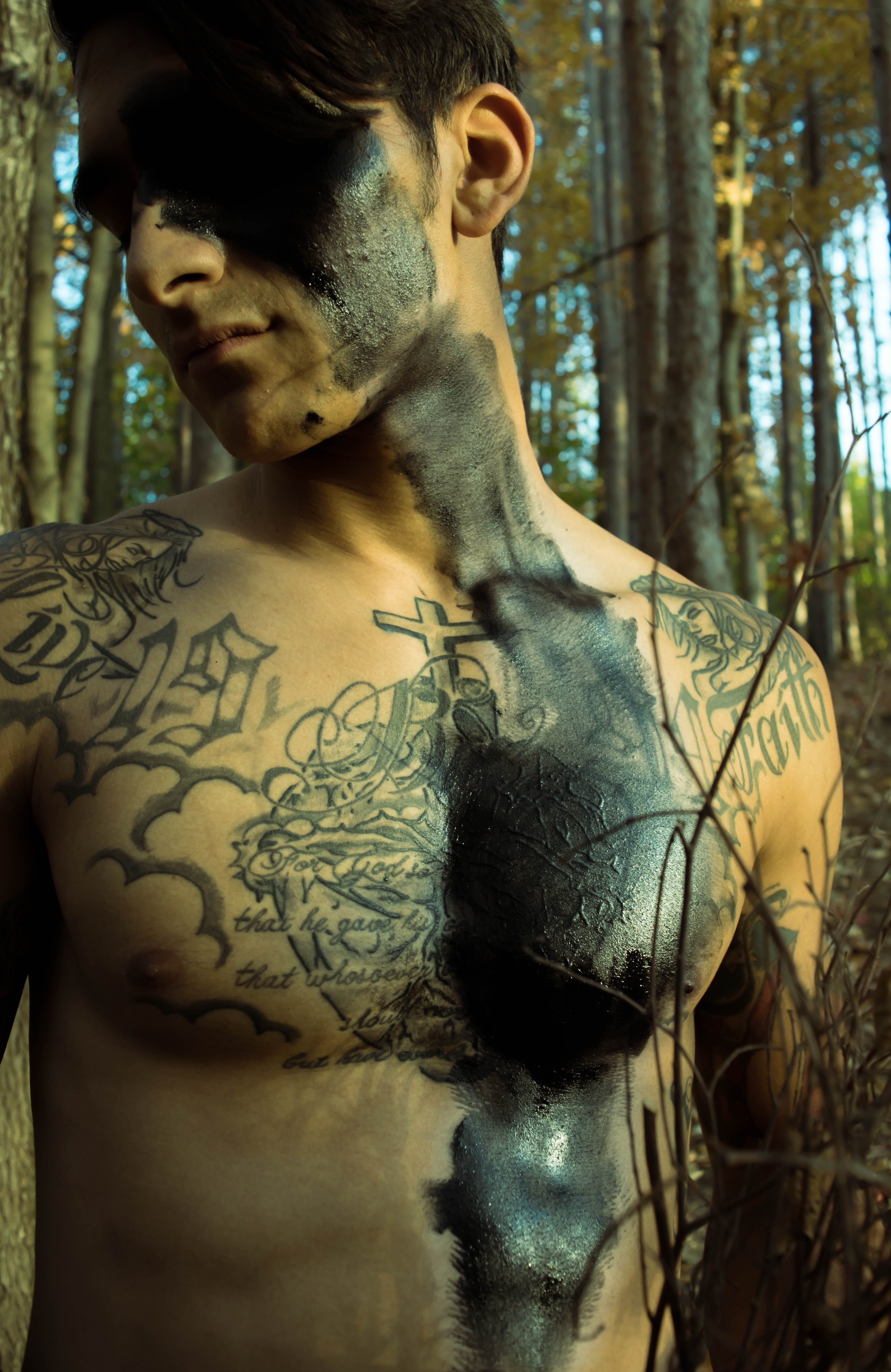 symbol, woods, mystery, Human, black, art and craft, young men, nature, Heart, tree, one person, lifestyles, tattoos, one man only, fashion, adult, closeup, Phone HD Wallpaper