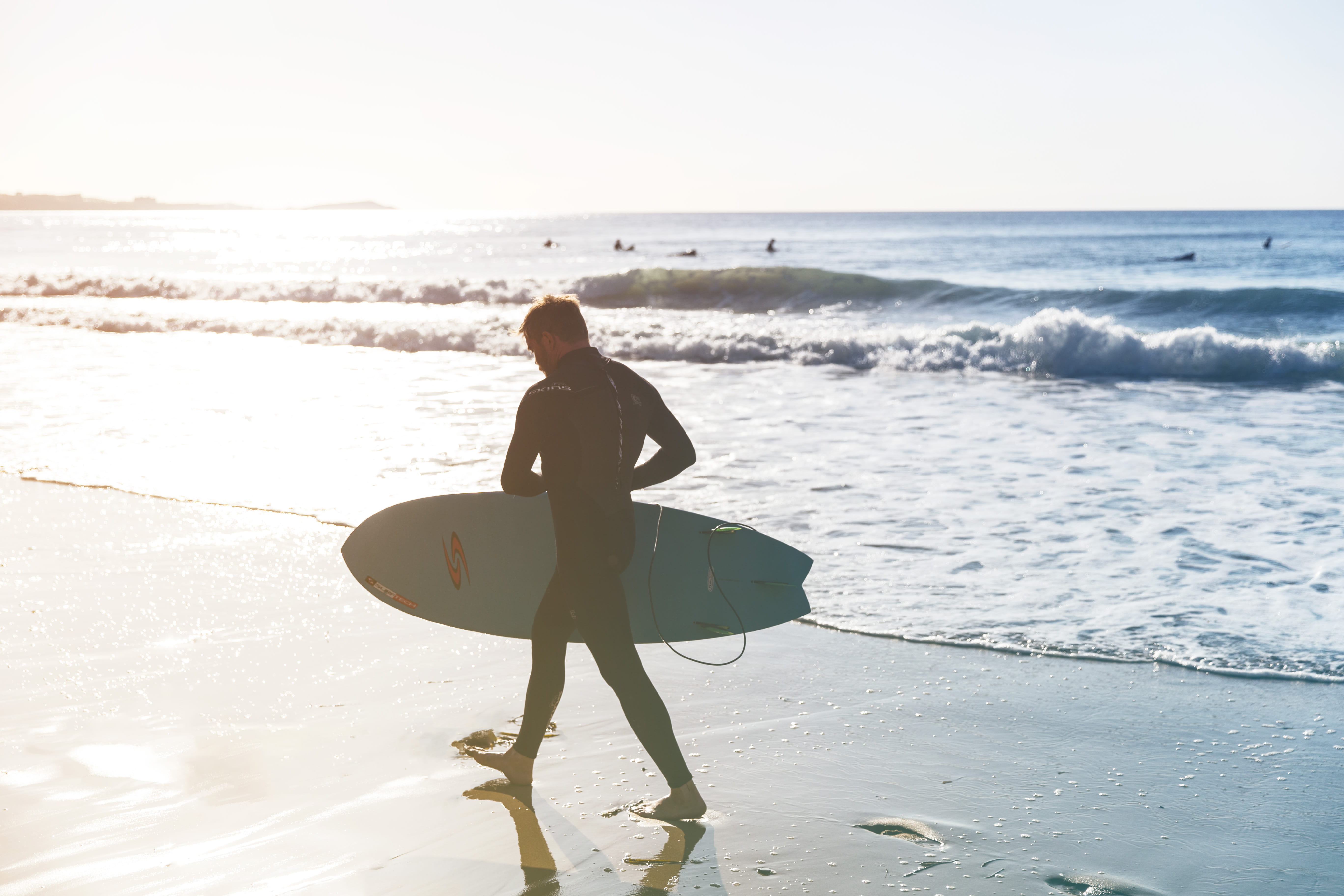 summer, way, copy Space, surfboard, people, image Technique, surf, horizon over water, wave, sports equipment, leisure Activity, adult, sport, human Age, HD Wallpaper
