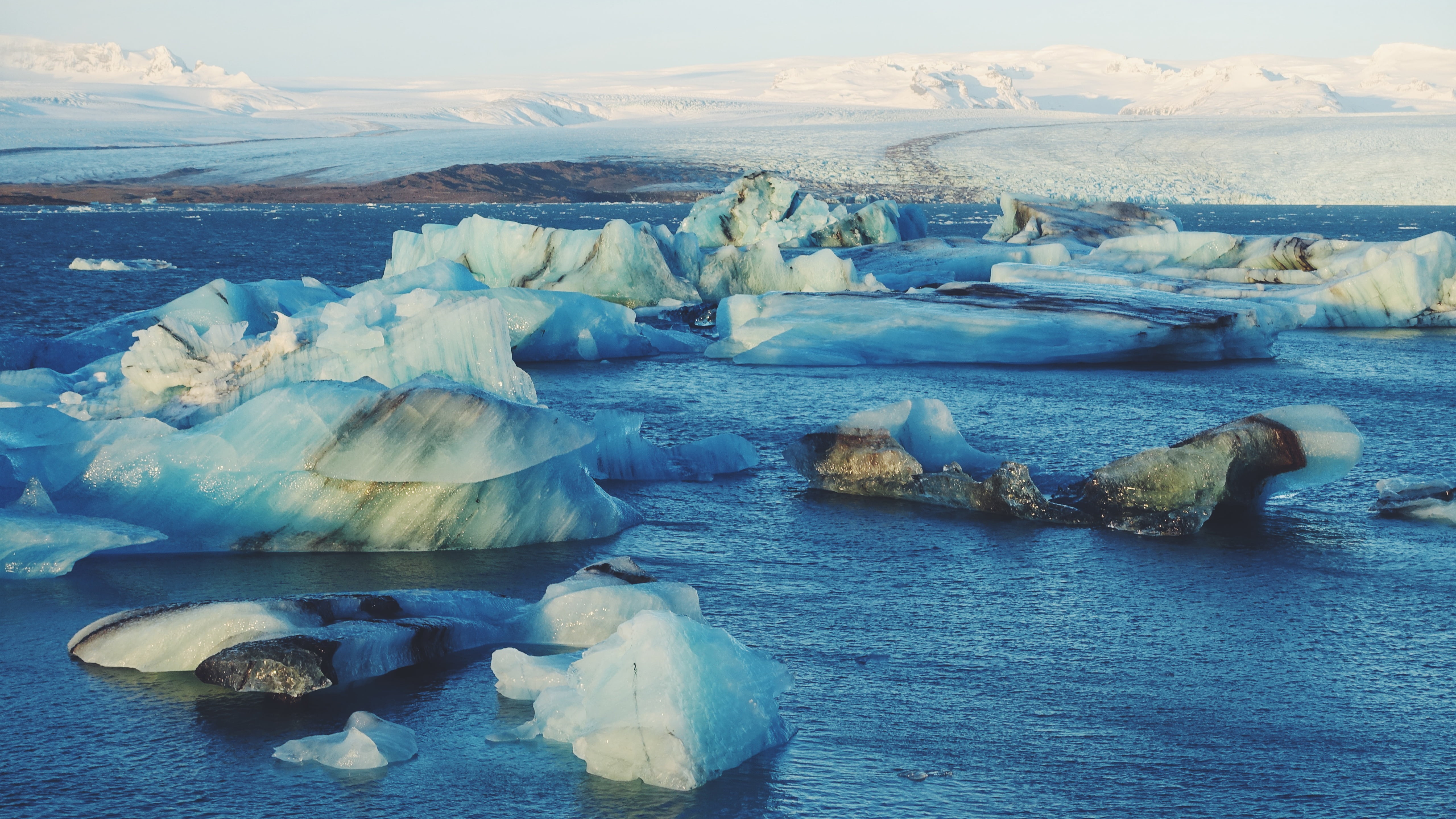 beauty In Nature, lake, scenics - nature, travel, sky, blue, snow, sea, jokulsarlon Lagoon, white, no People, scenics, ice Floe, rock - Object, cold - Temperature, HD Wallpaper