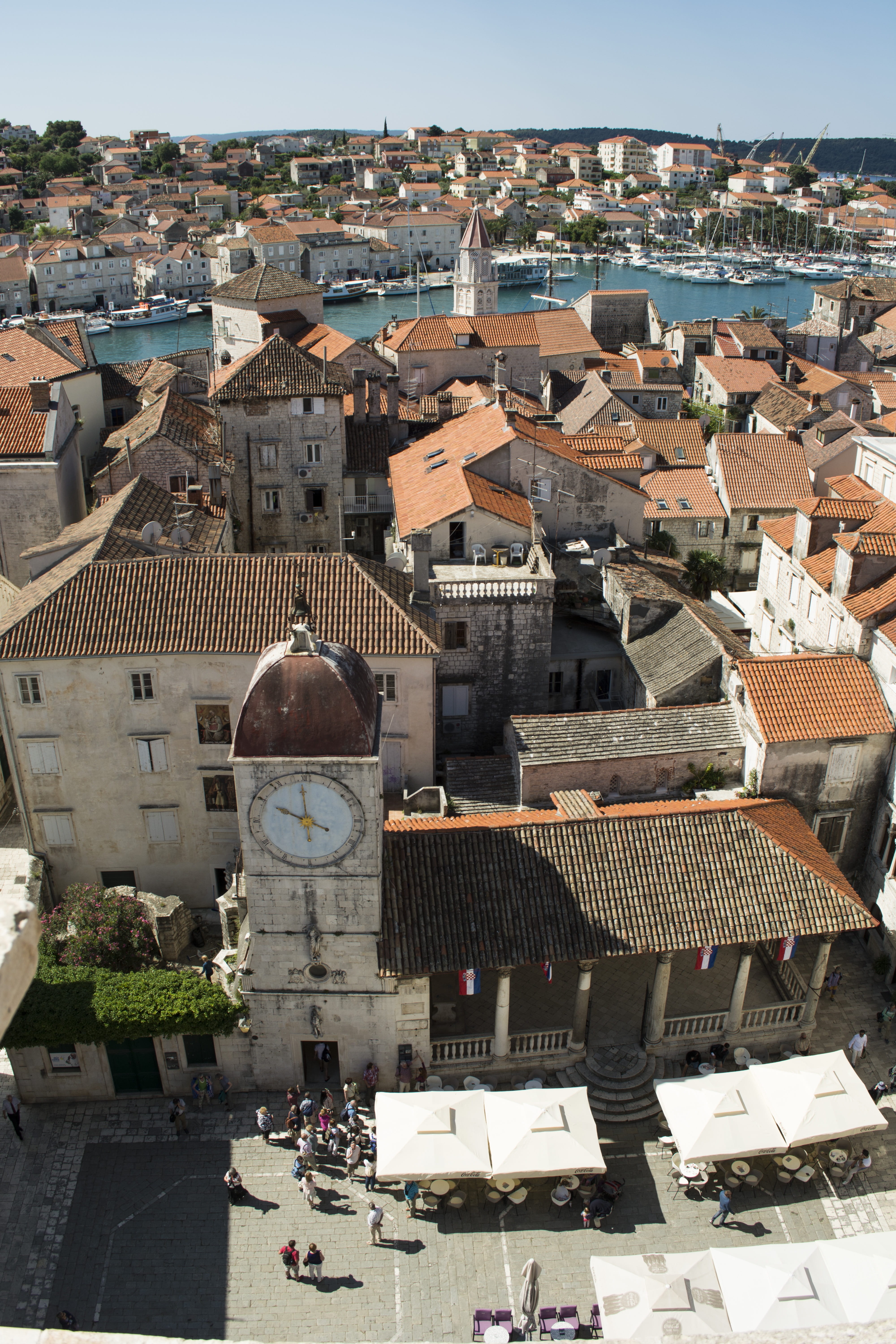 outdoors, built structure, travel, nature, croatia, city, dalmatia, architecture, residential district, high angle view, townscape, trogir, roof, water, Phone HD Wallpaper