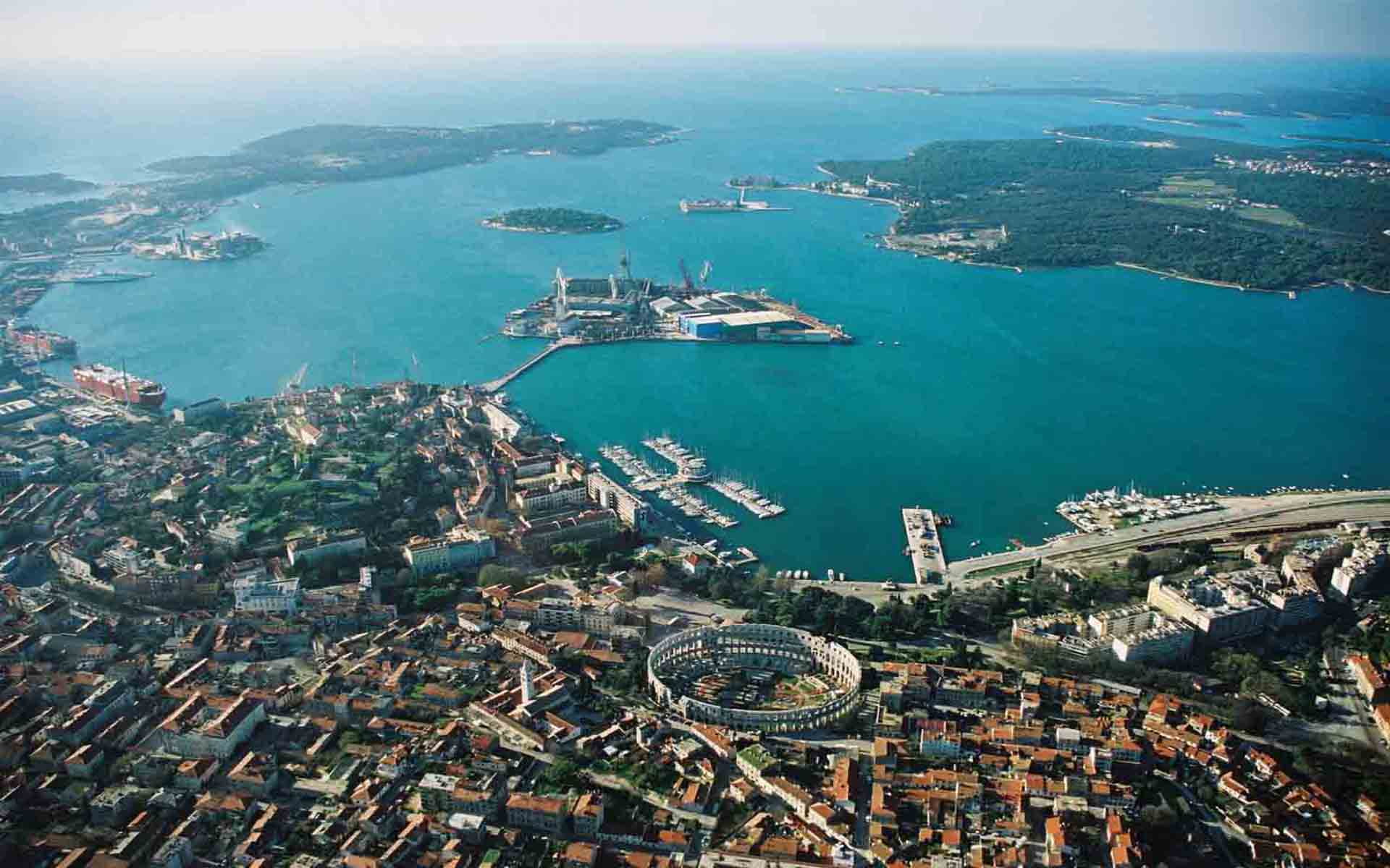 famous, 1080P, istrian, top, roman, located, beaches, peninsula, croatia, ruins, pula, amfiteatar, HD Wallpaper