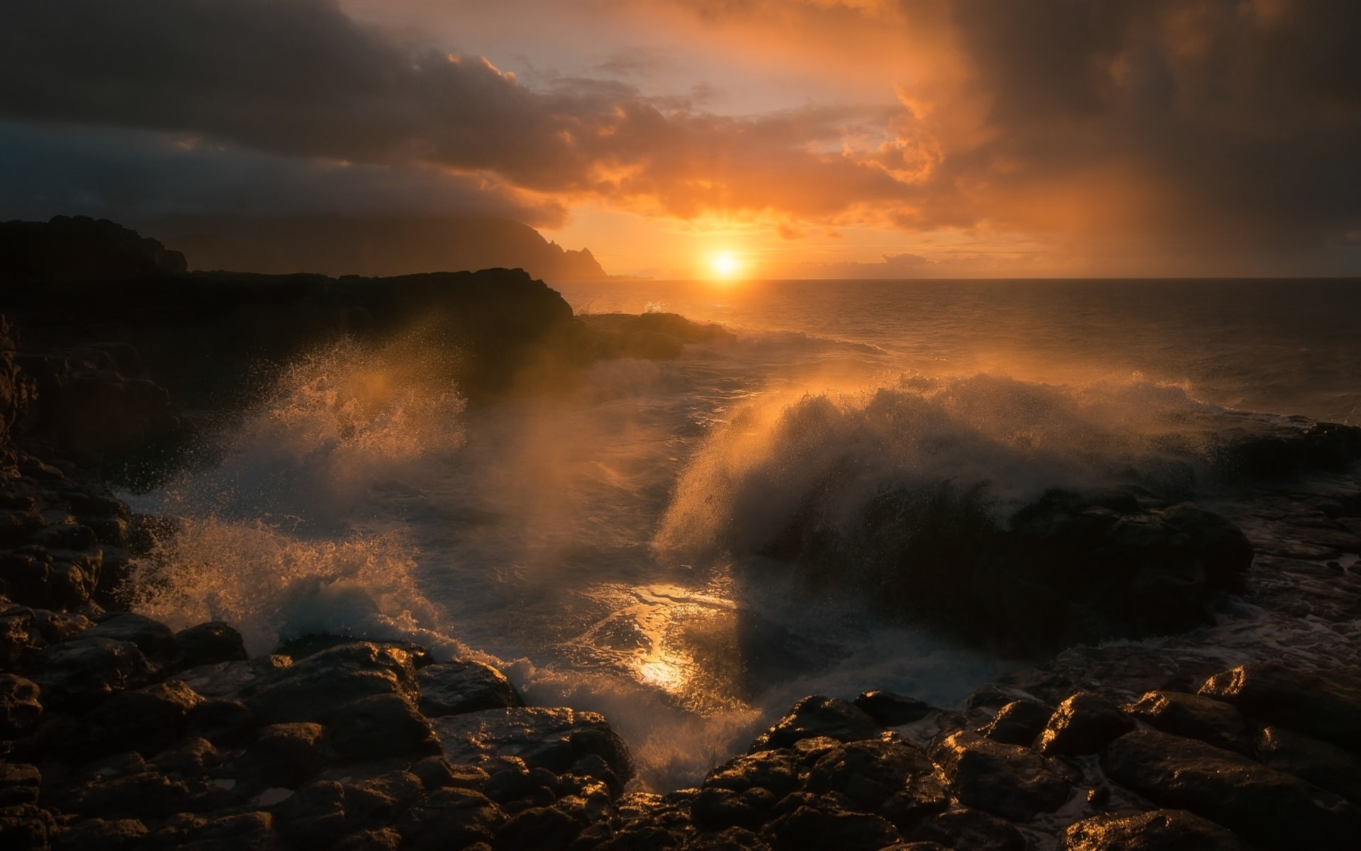 Dawn, Beautiful, Waves, Sunrise, 1080P, rock, golden, photo, Coast, near, mountain, hour, ocean, Sea, HD Wallpaper