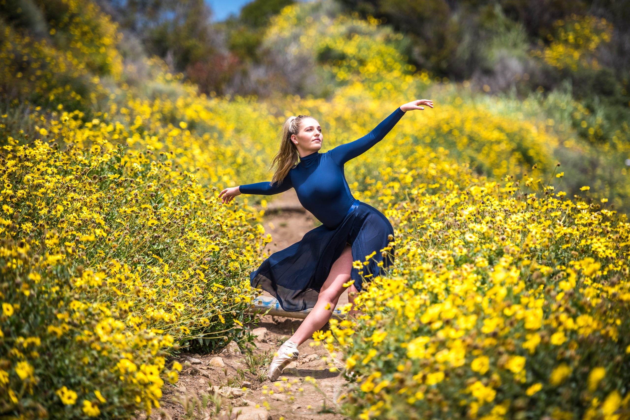 dancer, women outdoors, flowers, women, 2K, ballerina, HD Wallpaper