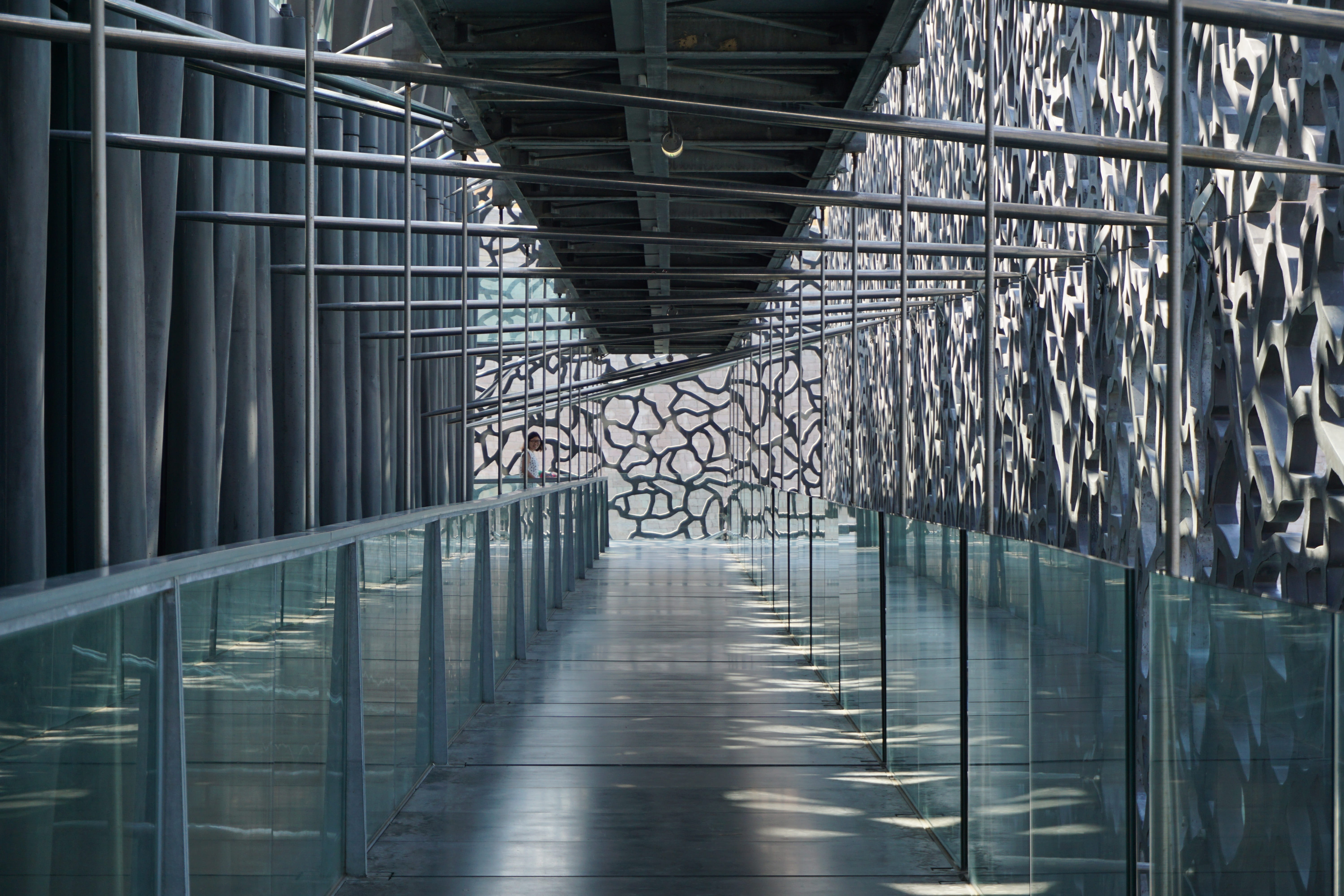 no people, ceiling, empty, design, buildings, passageway, nature, structure, mucem, pattern, metal, day, direction, absence, transportation, sunlight, steel, HD Wallpaper