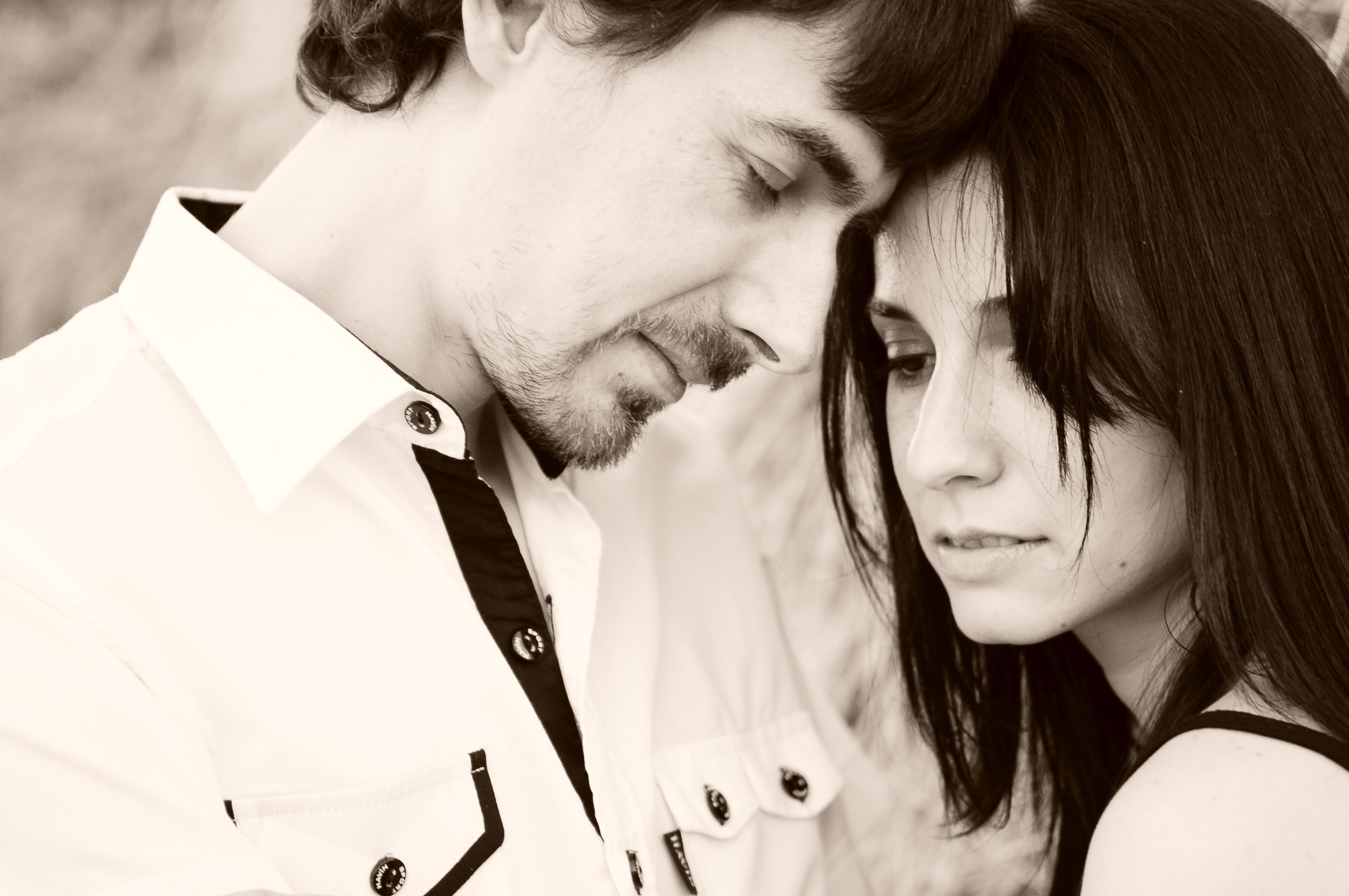 males, outdoors, front view, women, woman, romantic, love, female, romance, emotion, headshot, 4K, real people, couple in love, smiling, men, in love, HD Wallpaper