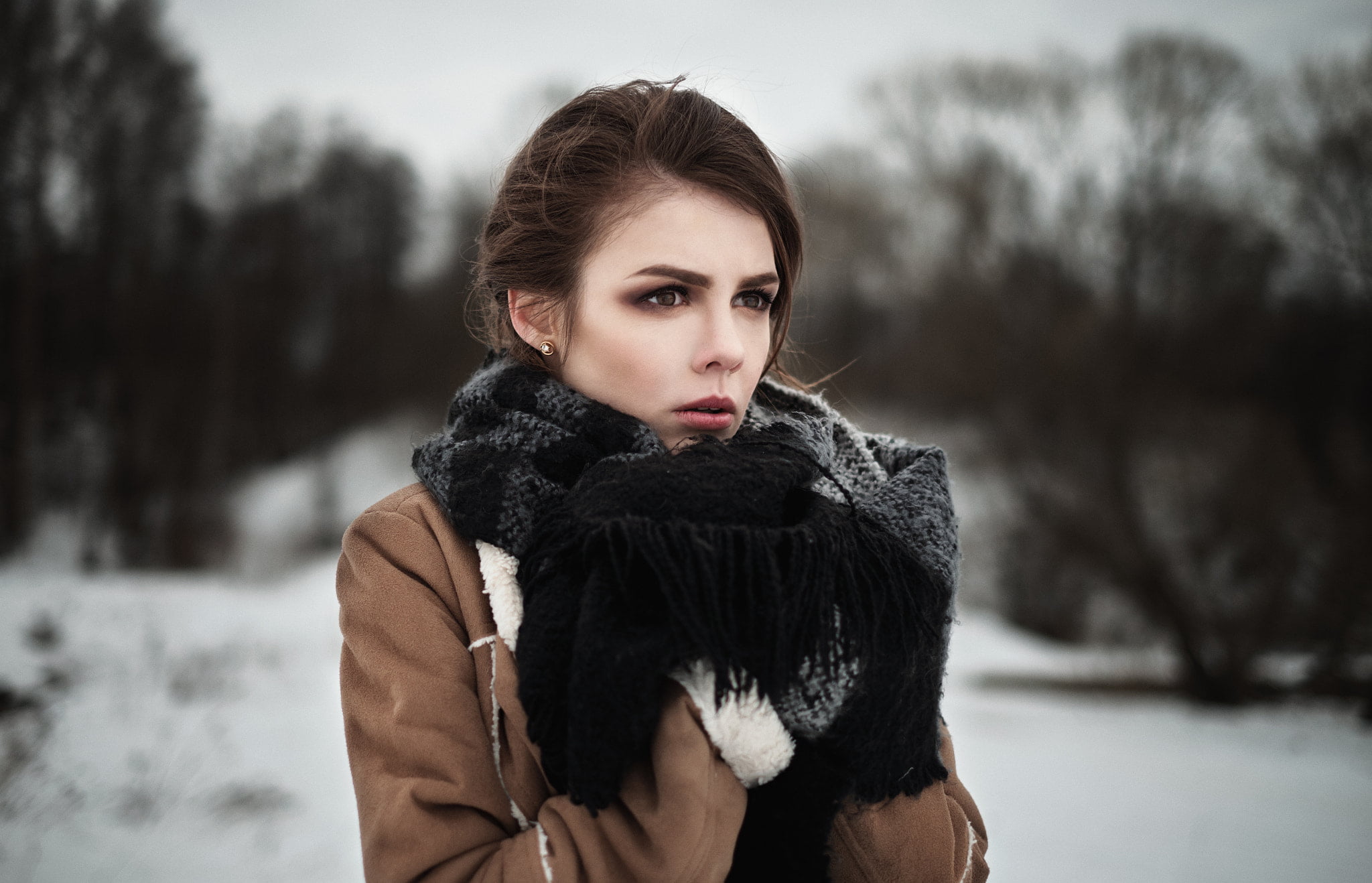 1080P, darya, scarf, fur coat, jacket, cold temperature, one person, beauty, winter, hair, portrait, women, contemplation, fur, adult, snow, coat, warm clothing, HD Wallpaper