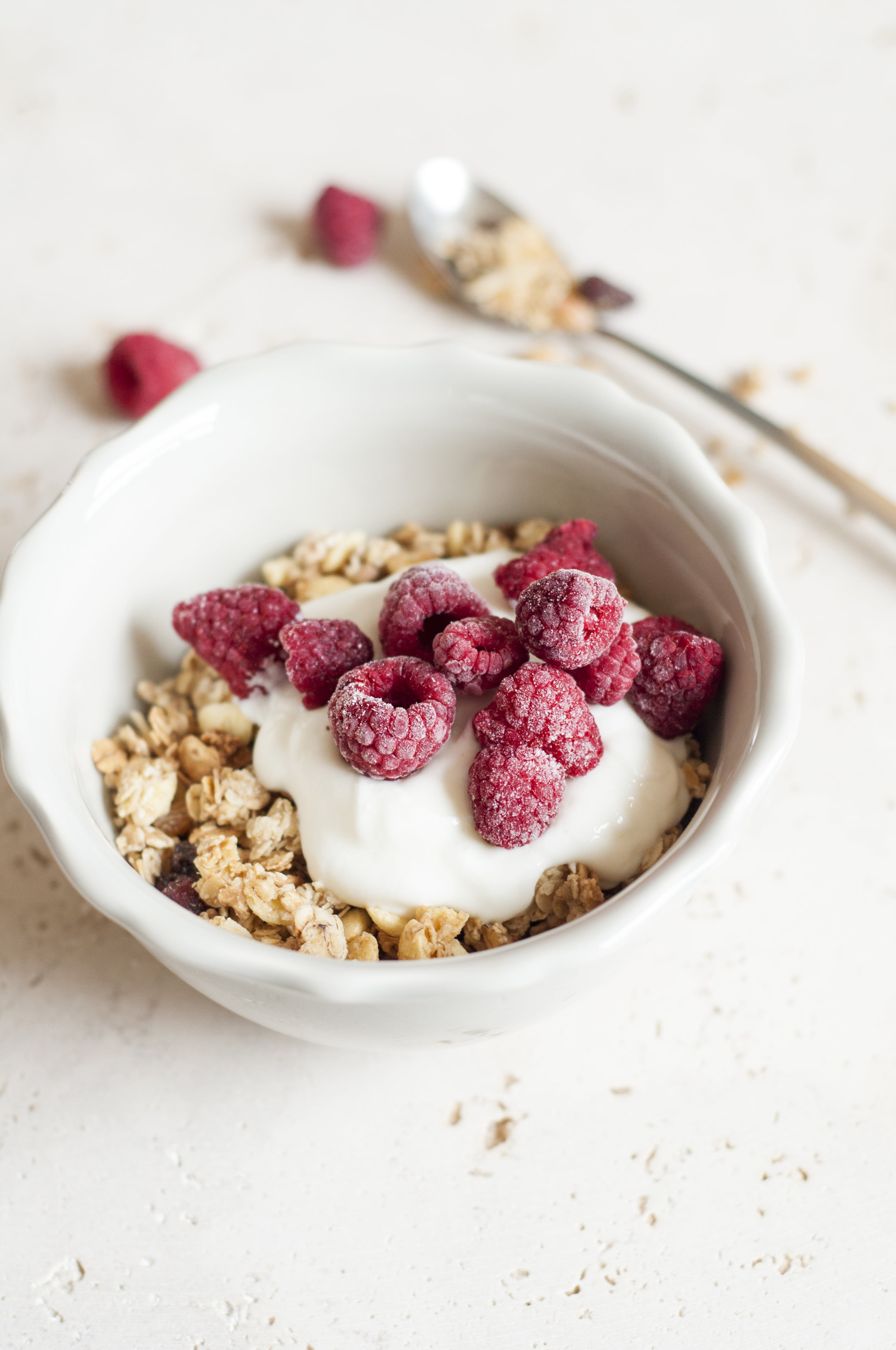 vitamins, fruit, healthy, healthy food, cereal, diet, healthy eating, oats - food, cream, granola, freshness, close-up, 4K, food, fit, berry fruit, temptation, Phone HD Wallpaper