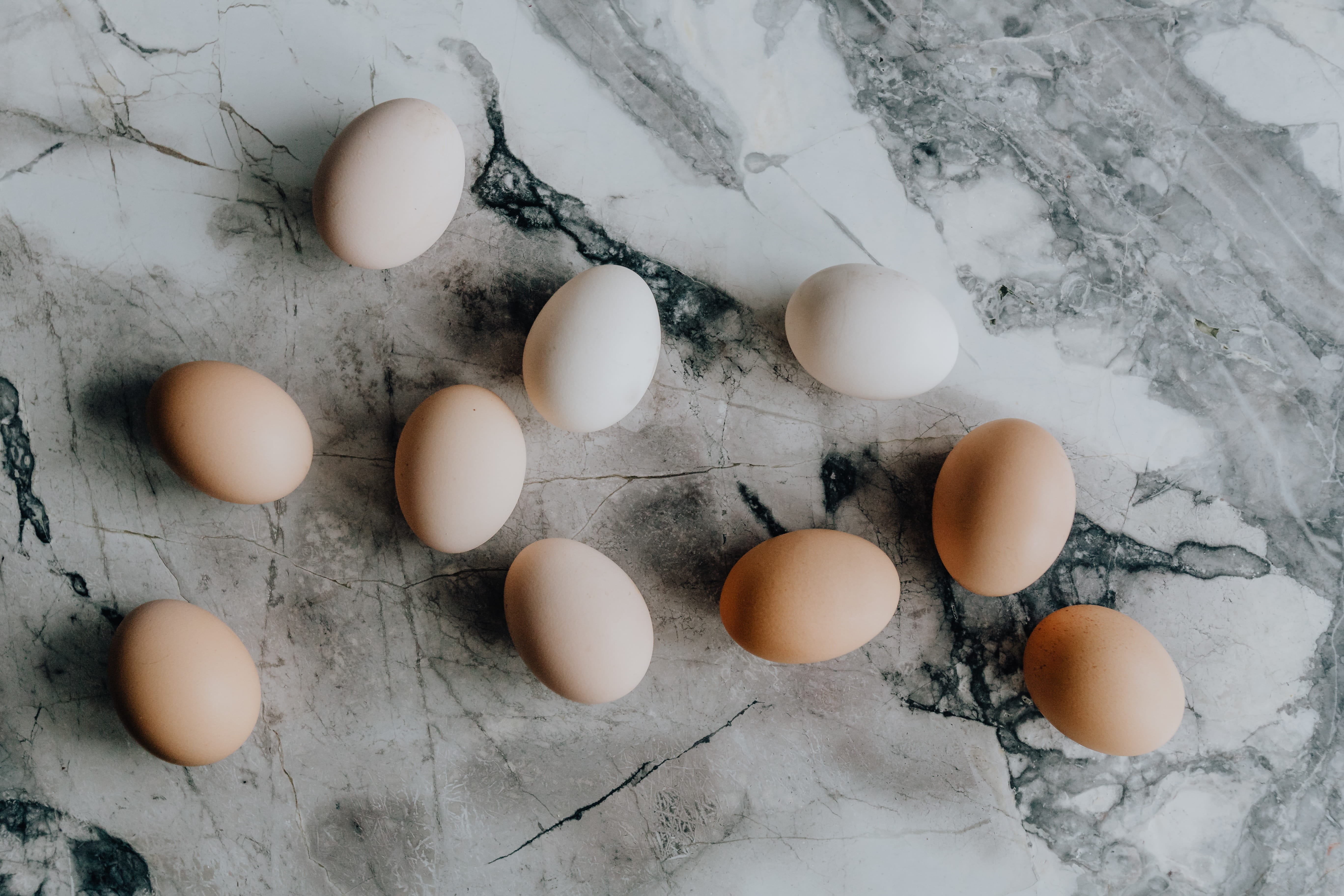 raw food, wellbeing, egg yolk, no people, food and drink, indoors, ingredient, high angle view, food, eggshell, flat lay, vulnerability, shell, fresh, egg carton, HD Wallpaper