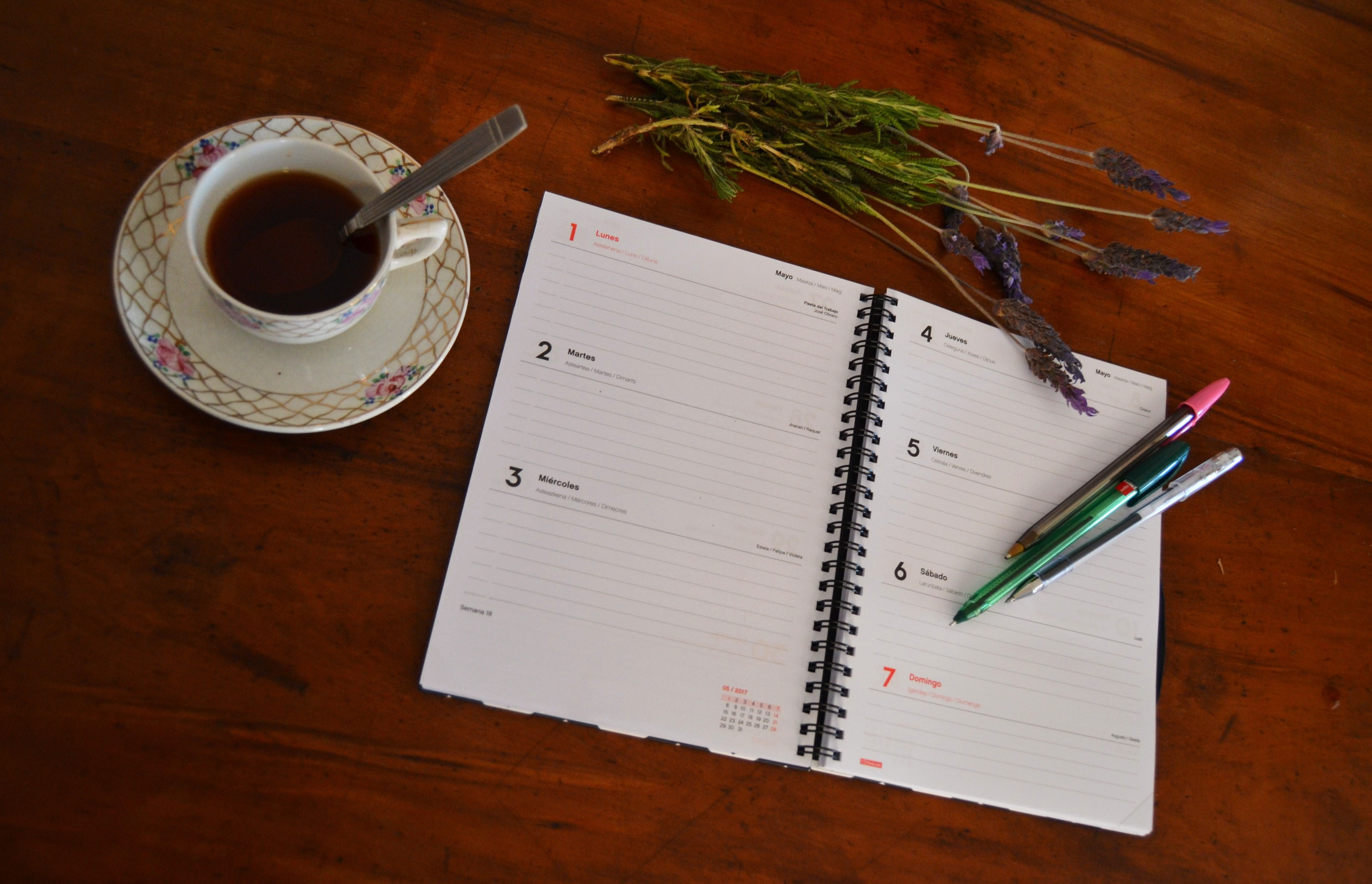 directly above, leaf, notebook, coffee, still life, to write, coffee - drink, teacup, high angle view, paper, office, beside, crockery, agenda, to do list, HD Wallpaper