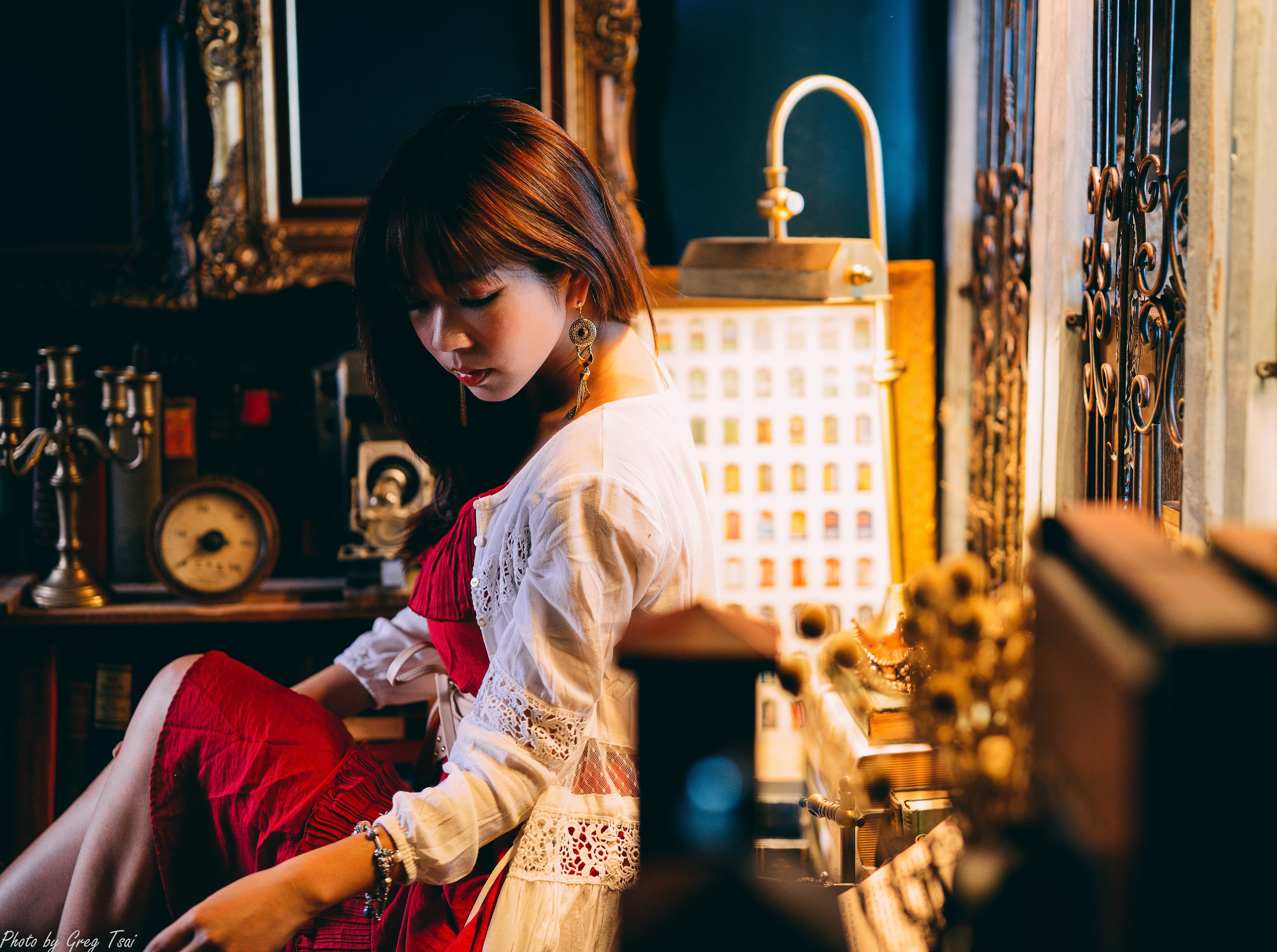 casual clothing, Asian, women, antiquated, standing, oldfashioned, lifestyles, adult, playing, Antique, looking down, Model, focus on foreground, Girls, HD Wallpaper