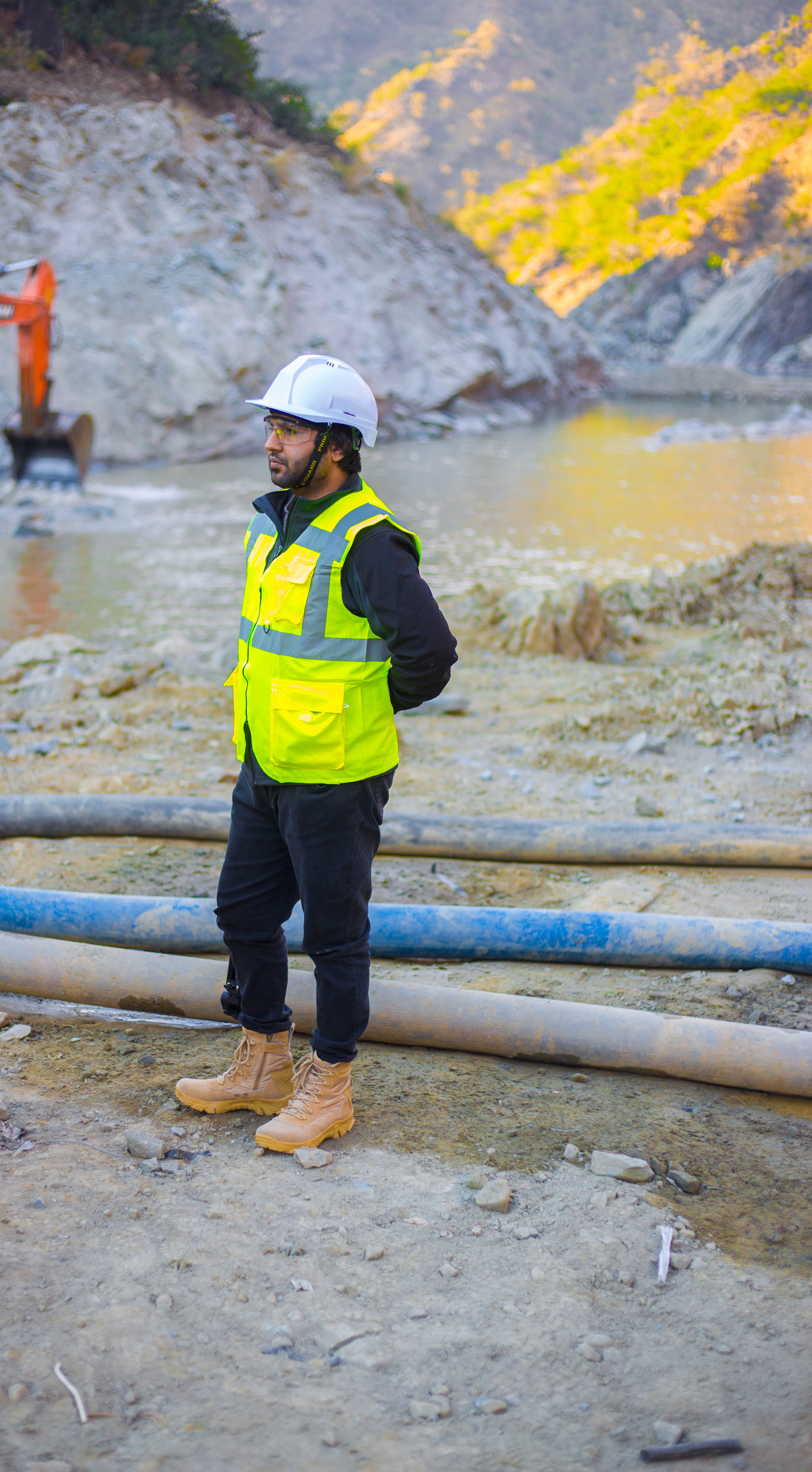 body, shoe, site audit, worksite, crash helmet, site life, clothing, outdoors, health and safety audit, day, apparel, industry, person, full length, headwear, Phone HD Wallpaper