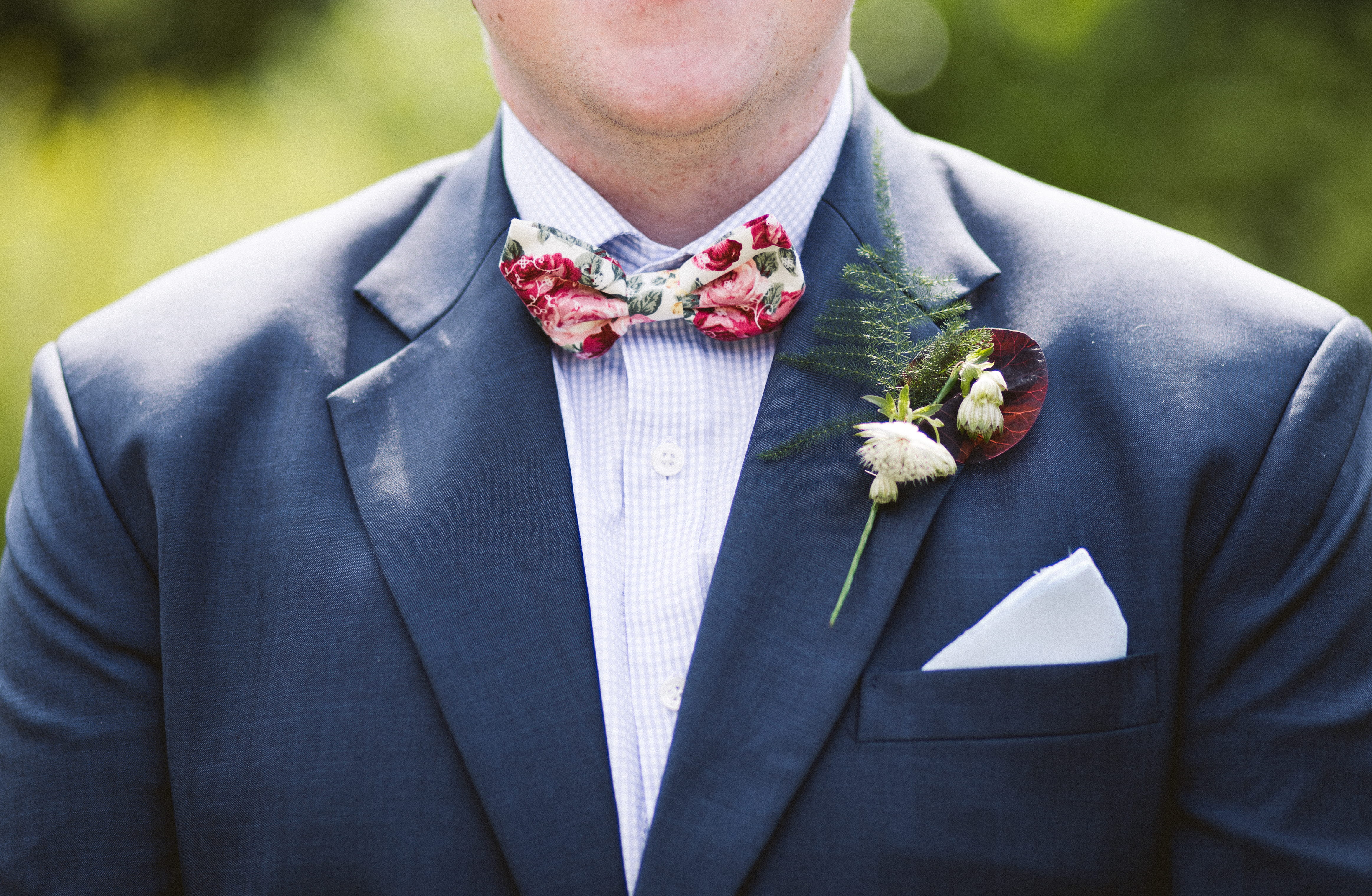 chin, man, outdoors, midsection, groom, shirt, formal, men, well-dressed, bride, love, persontorso, positive emotion, wearing, notched, adult, bridegroom, HD Wallpaper