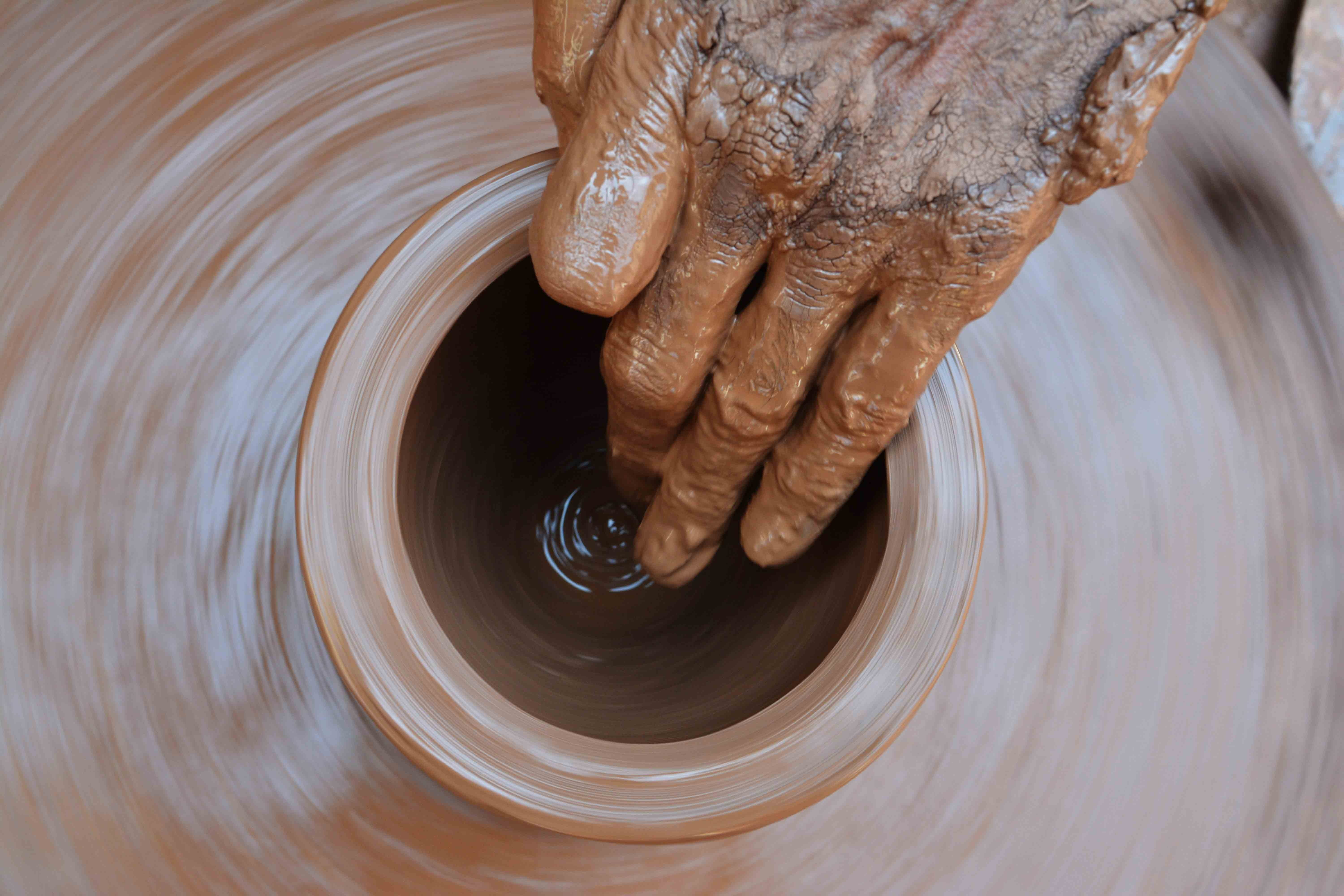 artist, motion, person, 5K, skill, mud, clay, making, pot, culture, finger, human hand, earthenware, craftsman, close-up, high angle view, spinning, handicraft, HD Wallpaper