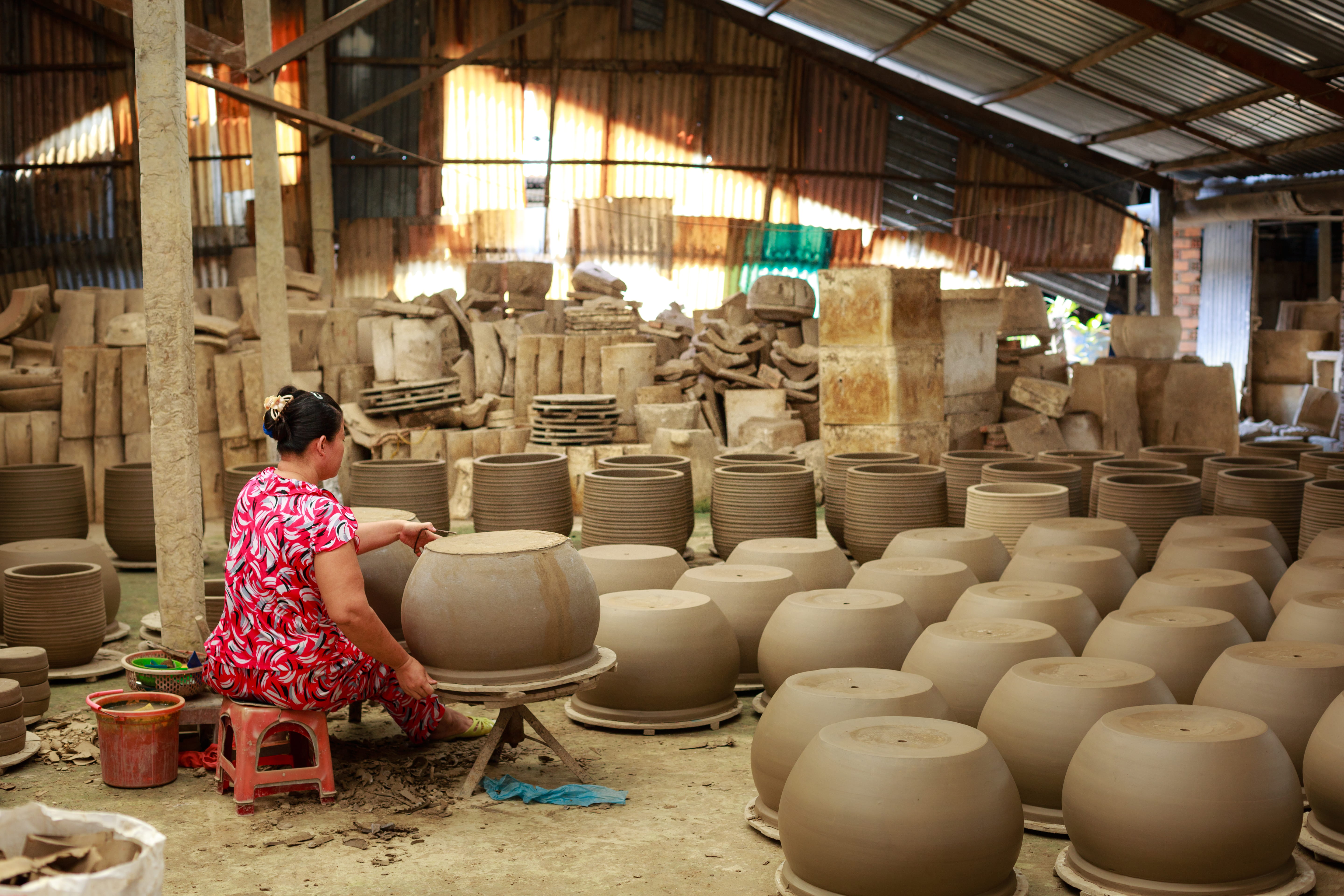 traditional, full length, artisan, design, women, sell, art, working, real people, pottery, art and craft, skill, creative, person, artist, handmade, artistic, HD Wallpaper