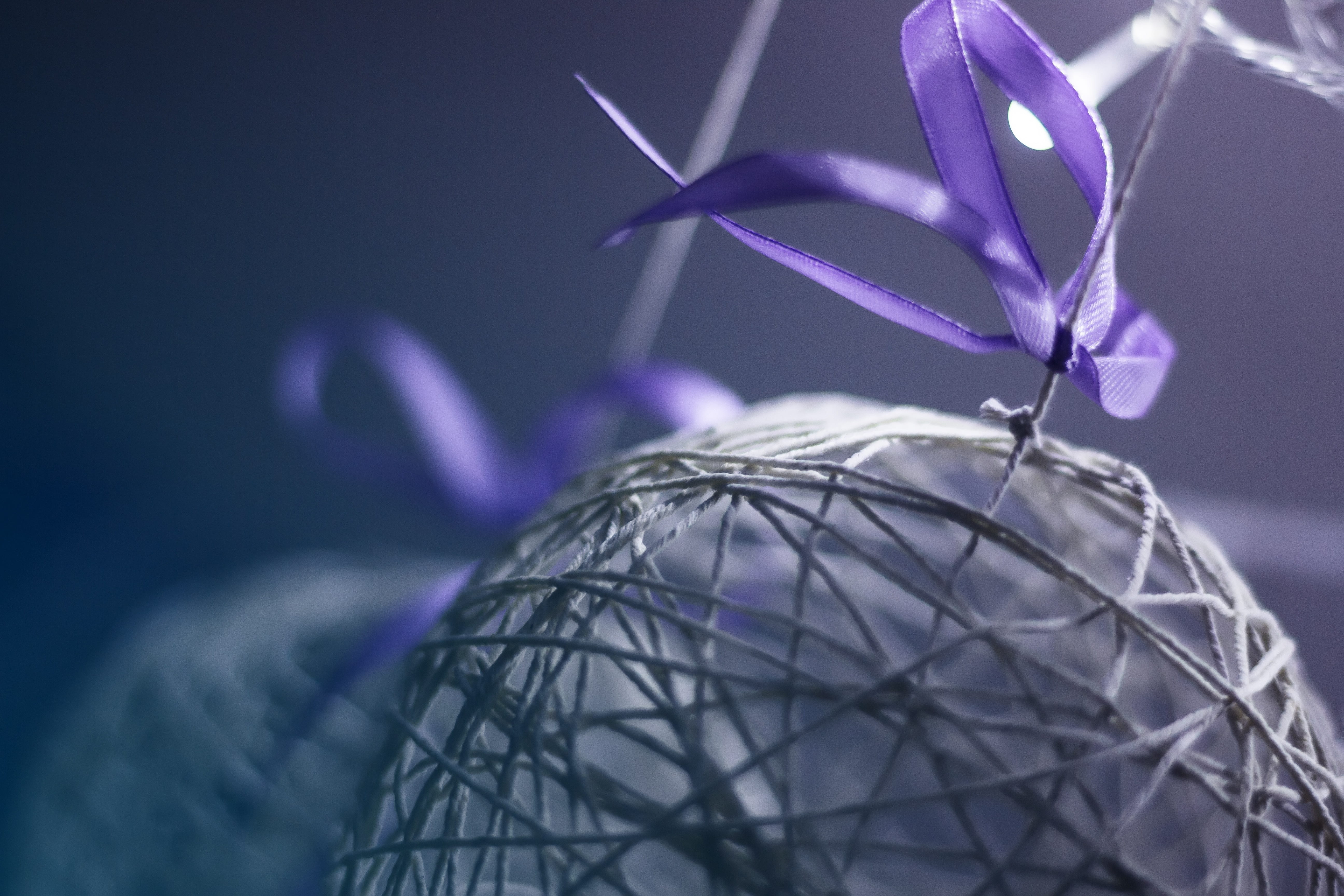 shallow, holiday - event, christmas decoration, housework, celebration, studio shot, thread, handicraft, shiny, sphere, crafts, wool, blue, homemade, photo, HD Wallpaper