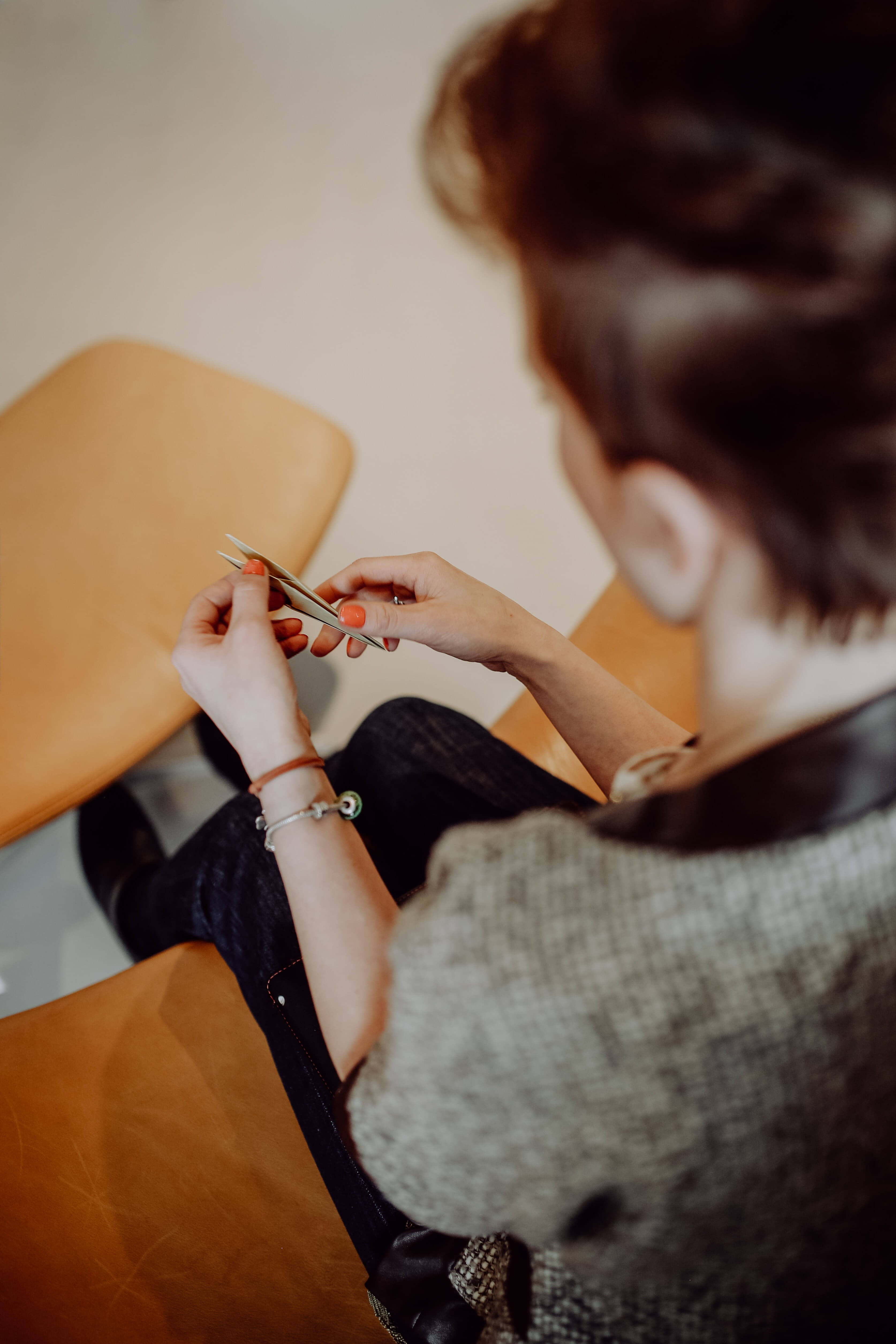leisure activity, people, making, sitting, human hand, 4K, nail, indoors, occupation, artwork, females, holding, high angle view, adult, japan, lifestyles, Phone HD Wallpaper