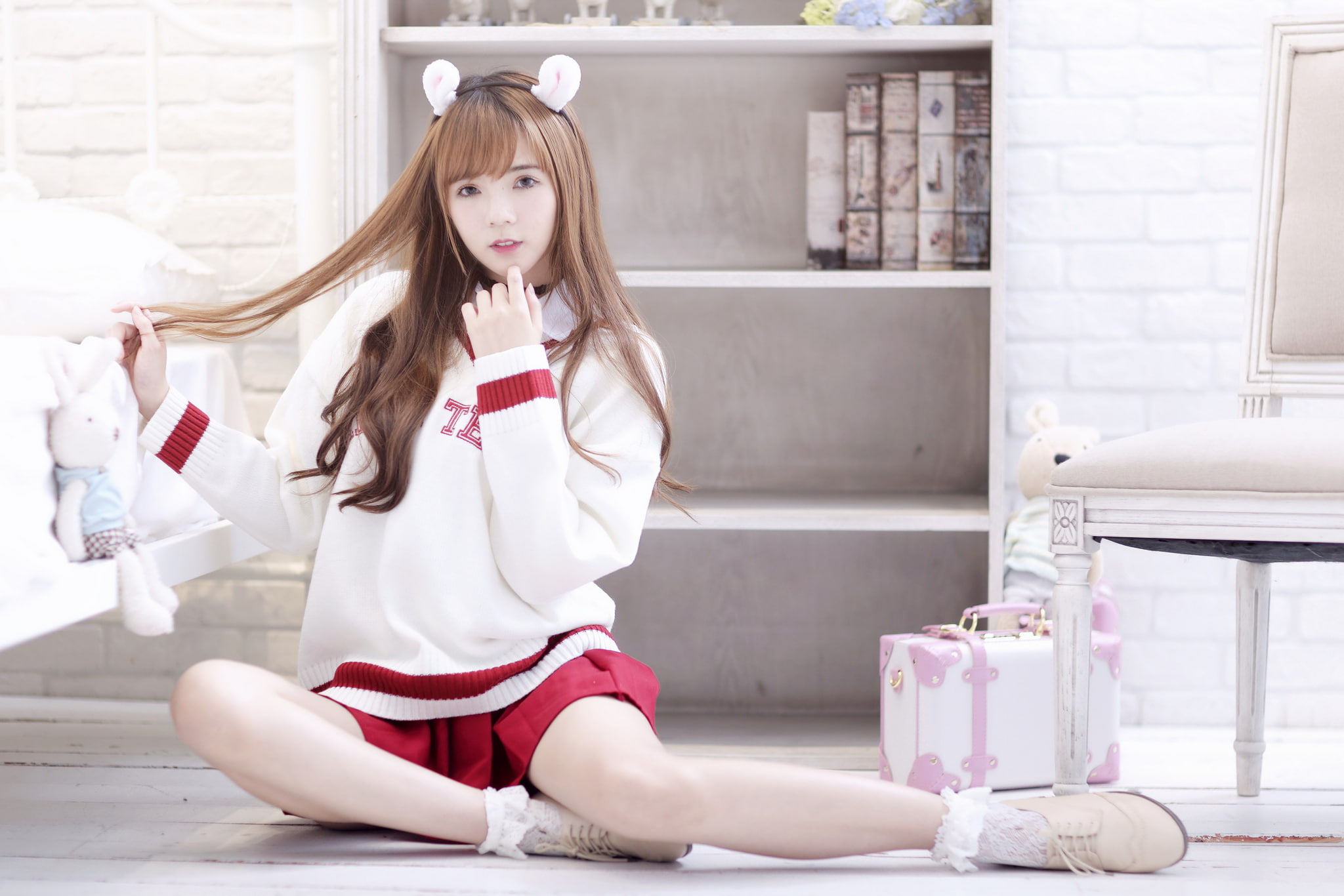indoors, front view, headband, 1080P, hairstyle, sweater, long hair, young adult, real people, females, shoes, one person, Asian, bookcase, bed, women indoors, HD Wallpaper