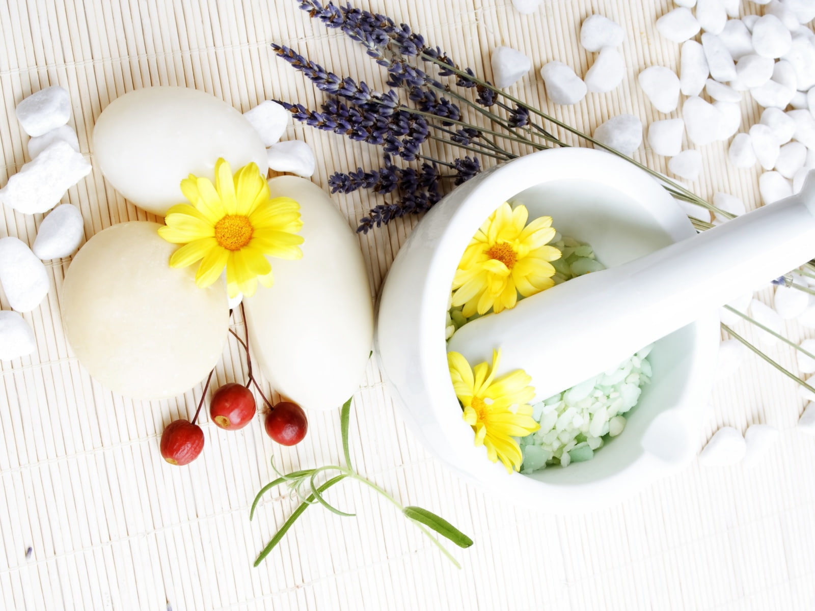 720P, mortar, ceramic, life, white, spa, lavender, flowers, yellow, yellow flowers, pestle, still, still life, petals, HD Wallpaper