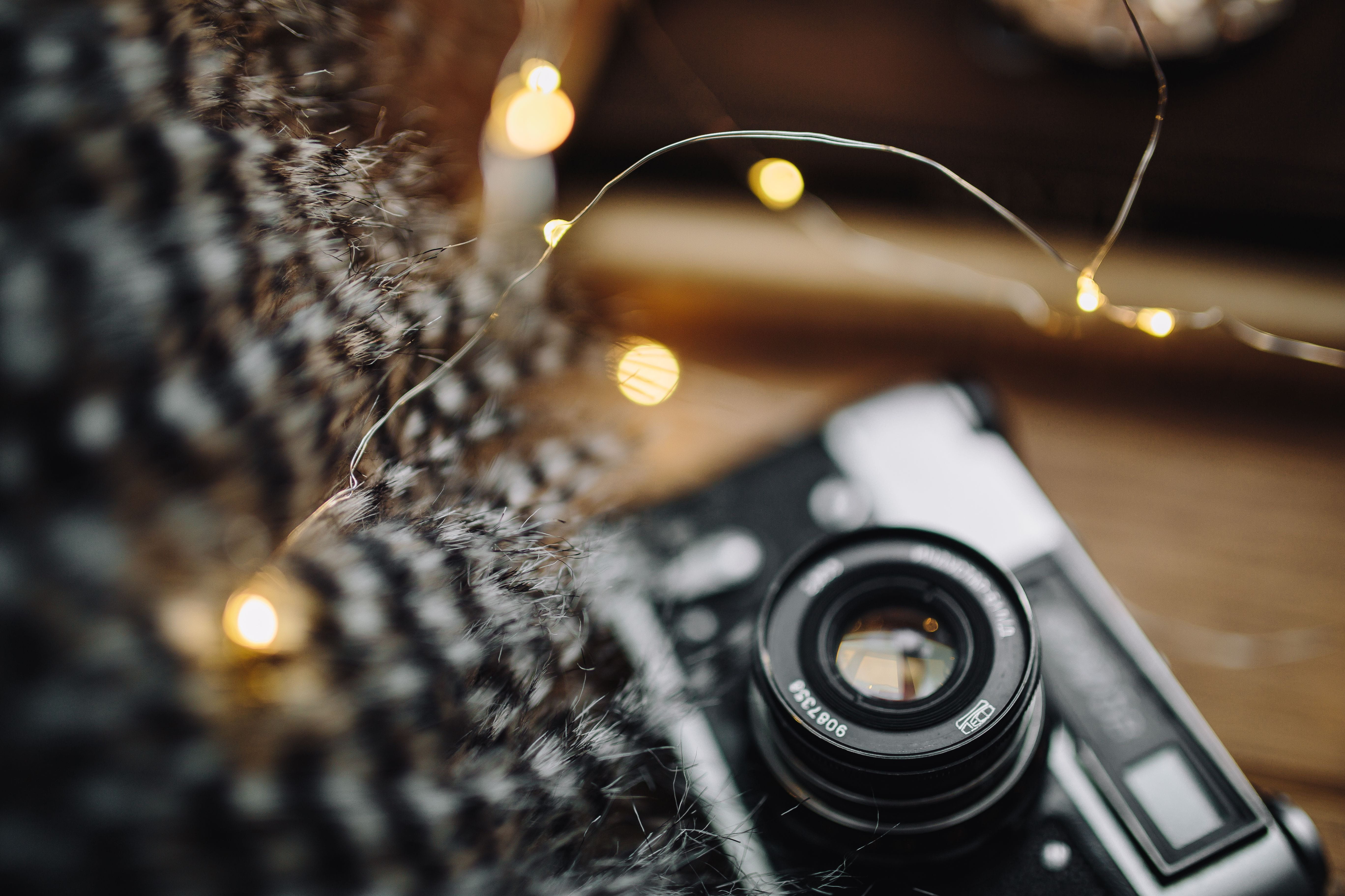 5K, technology, retro styled, film industry, still life, Old, fairy lights, focus on foreground, illuminated, no people, lens - optical instrument, arts culture and entertainment, HD Wallpaper