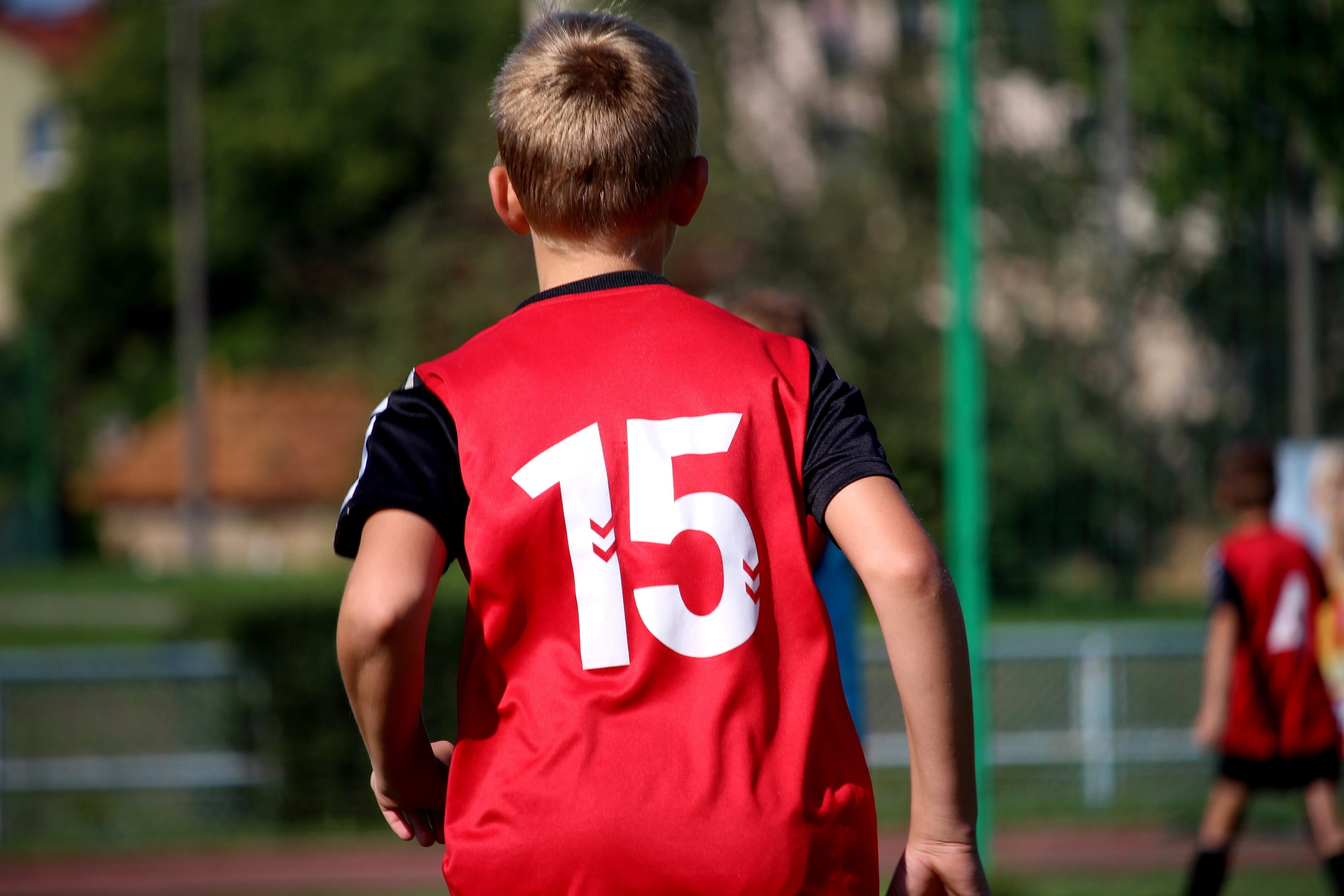 focus on foreground, number, 2K, goal, sports clothing, day, tournament, boys, rear view, game, child, sports uniform, training, team sport, adolescence, HD Wallpaper