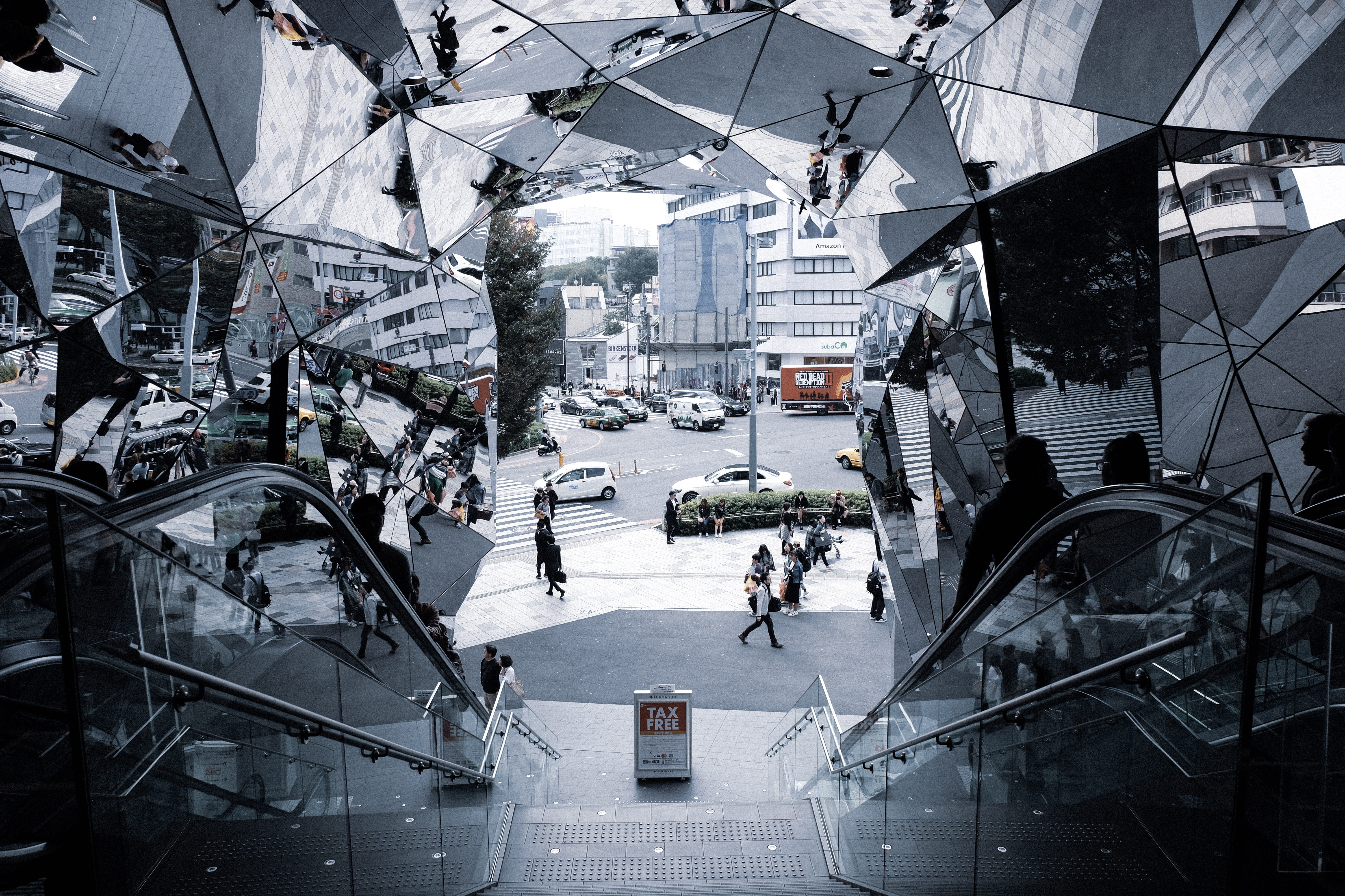 mode of transportation, city, snow, walking, tokyu plaza omotesando harajuku, outdoors, incidental people, day, winter, building, 5K, transportation, architecture, HD Wallpaper