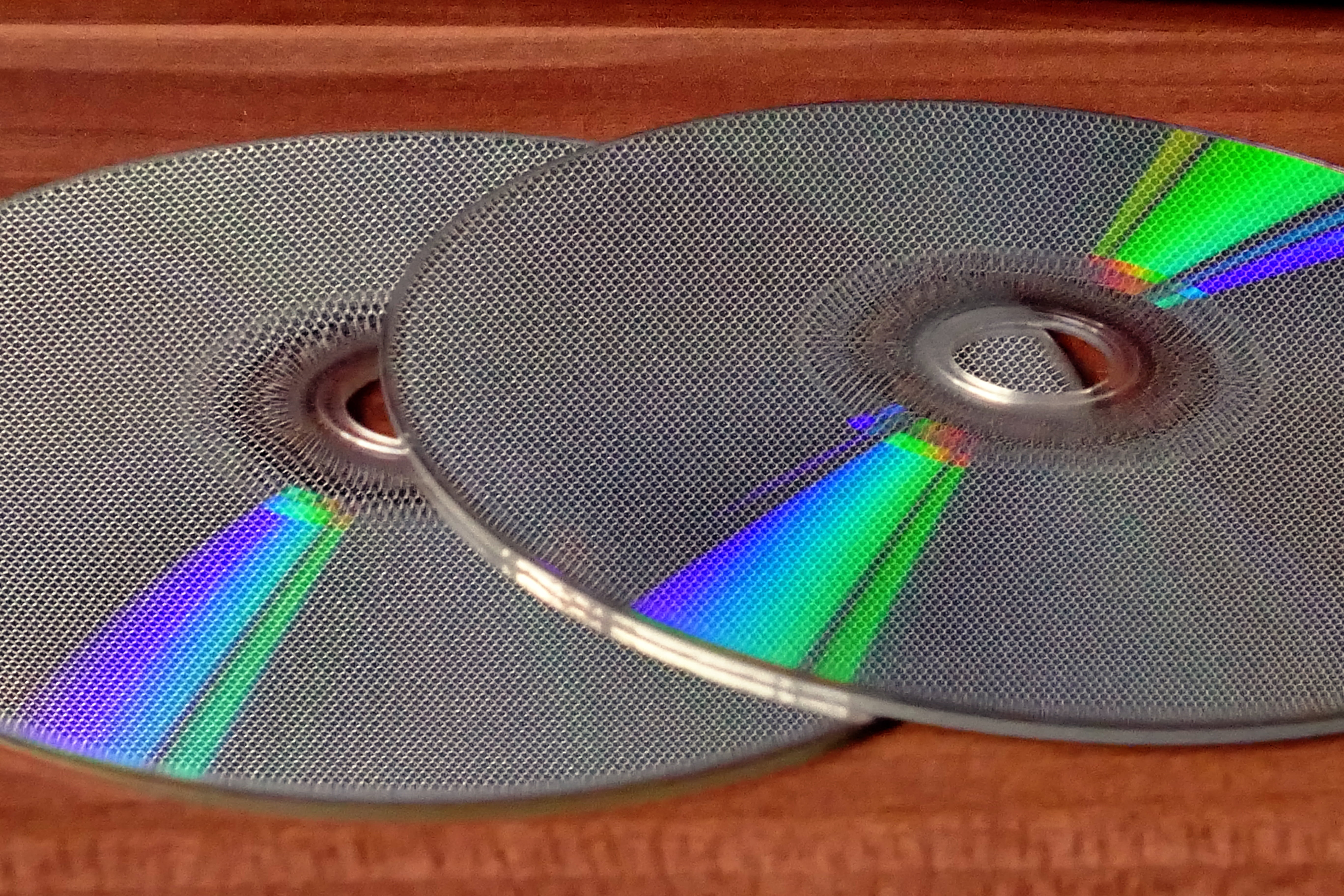 cd-rom, color, still life, high angle view, compact, technology, shape, media, cd, software, design, data, music, disc, 5K, burn, record, digital, plastic, HD Wallpaper