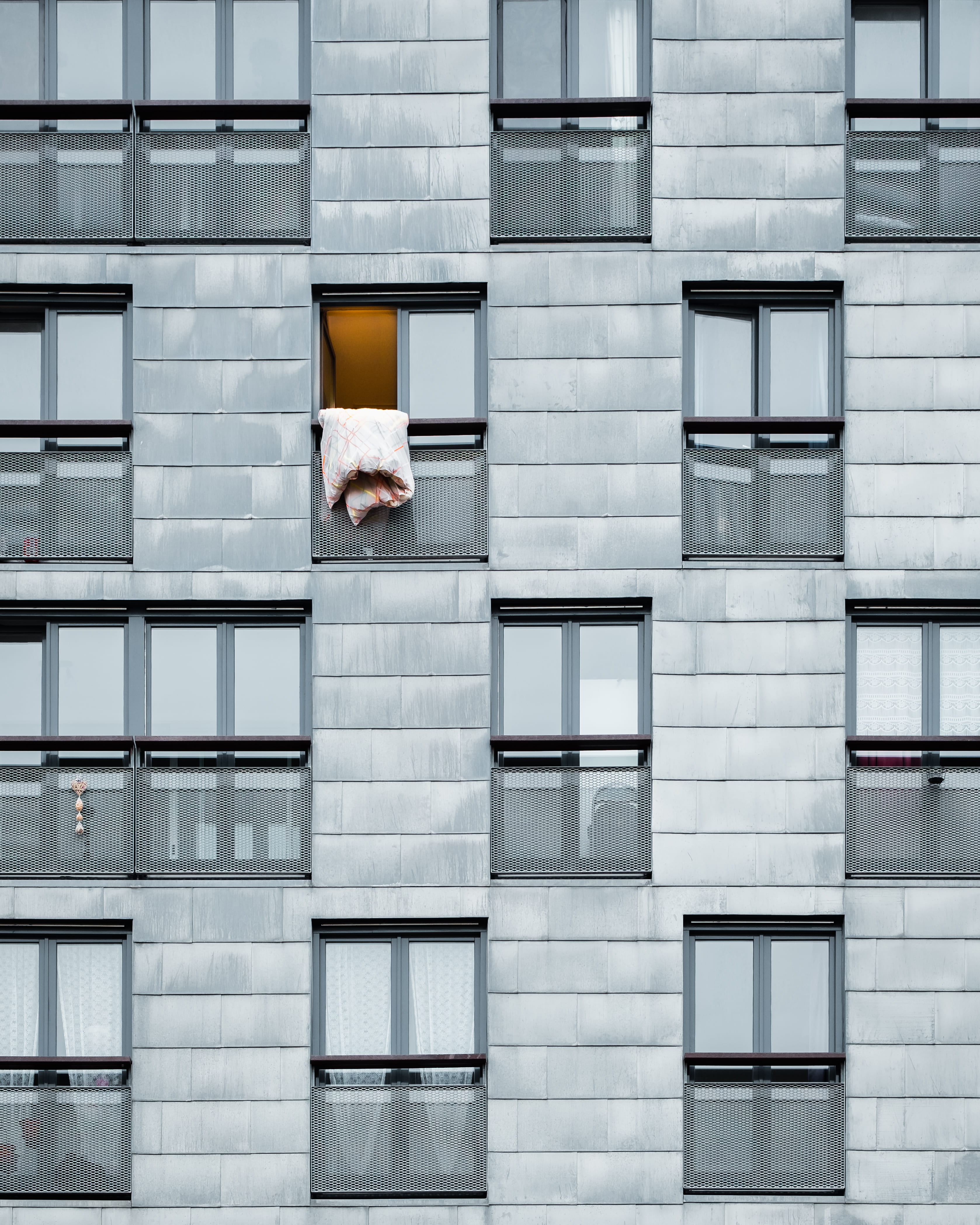 hanging, architecture, architectural, street photography, white, street, geometric shape, modern design, full frame, opened, amsterdam, urban, minimal, Phone HD Wallpaper