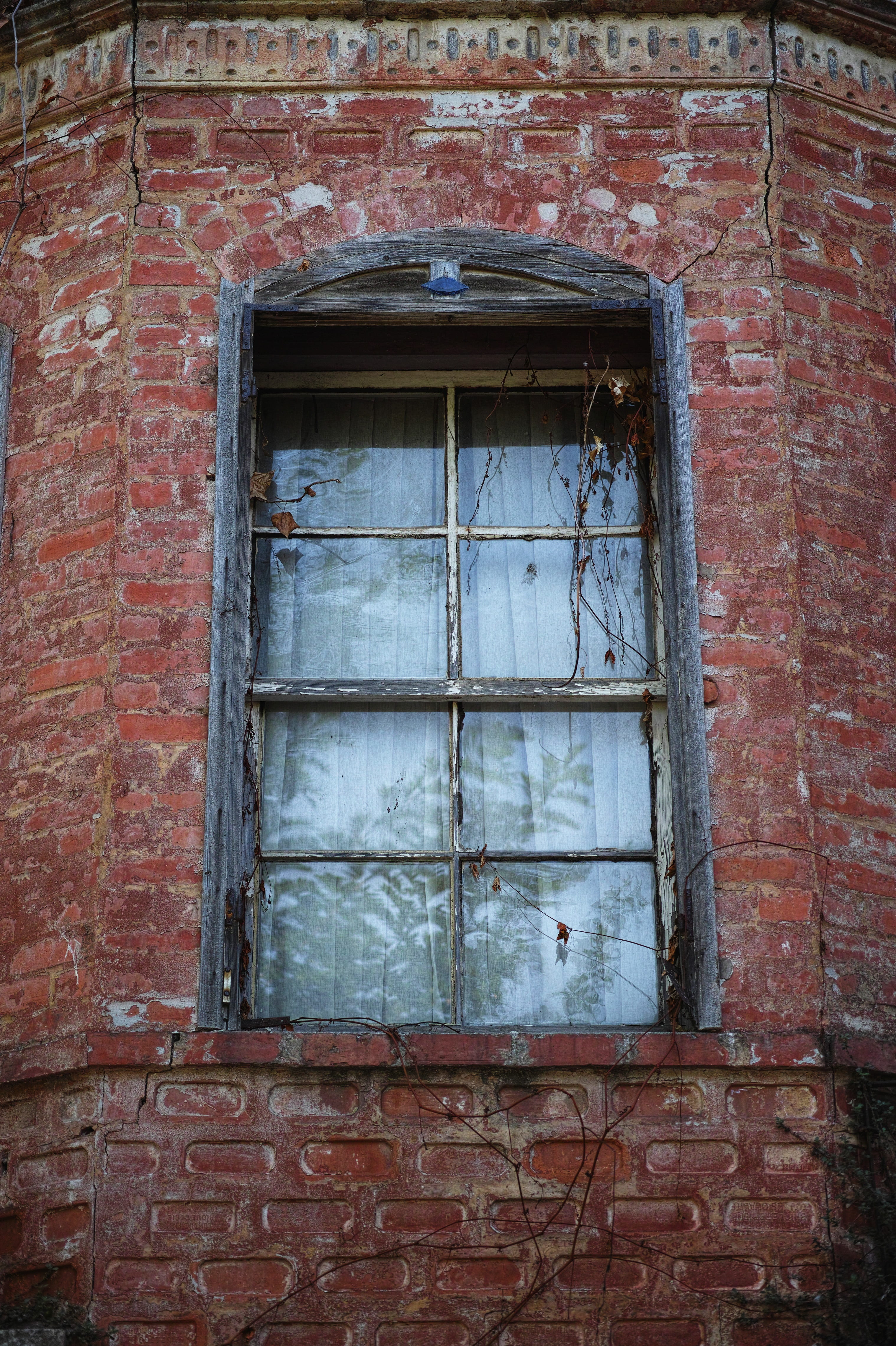 window, house, wooden, closed, ancient, entrance, old wall, door, wall - building feature, ruins, wall, 4K, retro, brick, no people, residential district, Phone HD Wallpaper