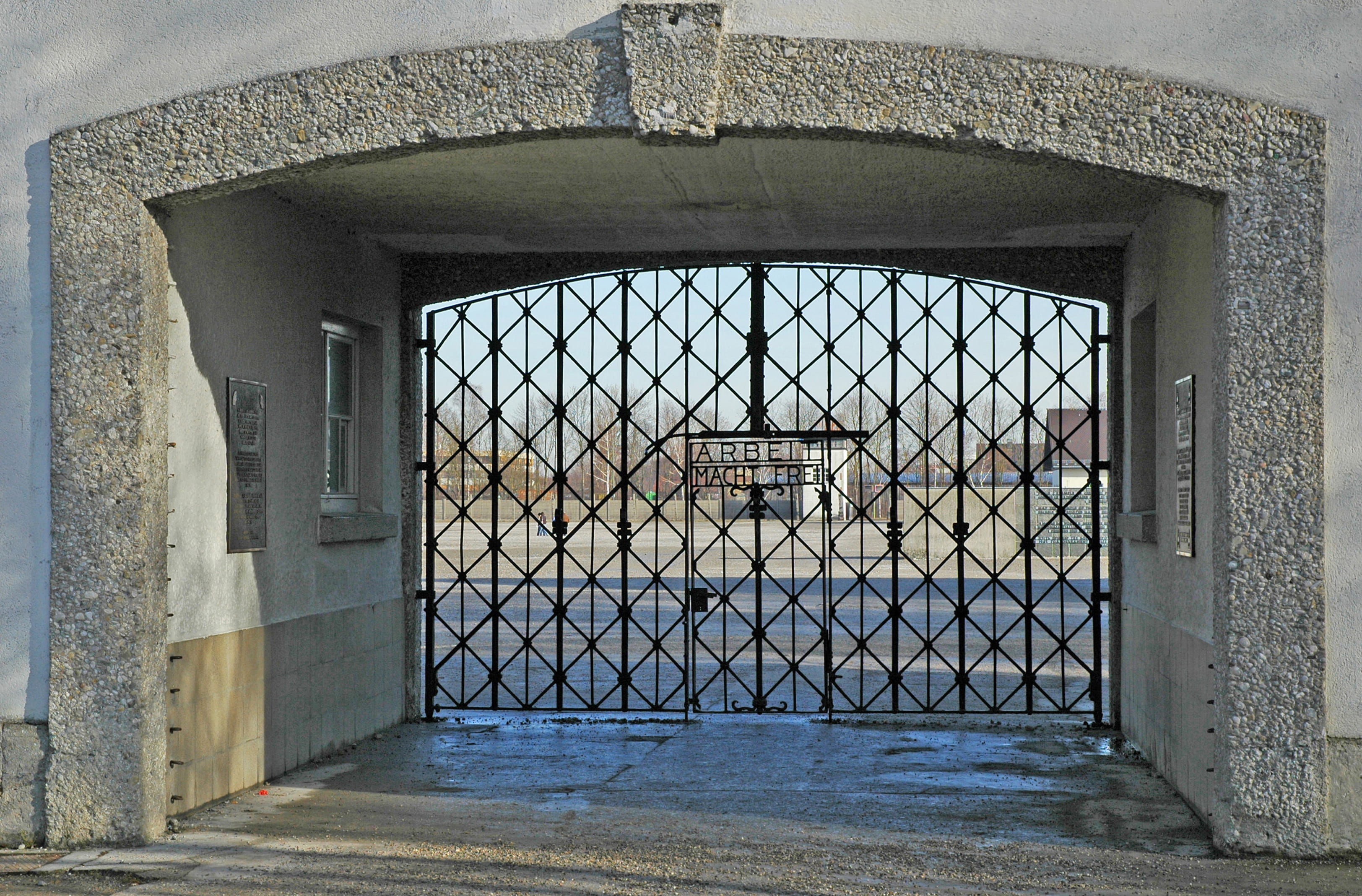 bell tower, nature, safety, 2K, building, brick, dachau (preserved) concentration camp, building exterior, security, flooring, apse, gate, light, tower, HD Wallpaper