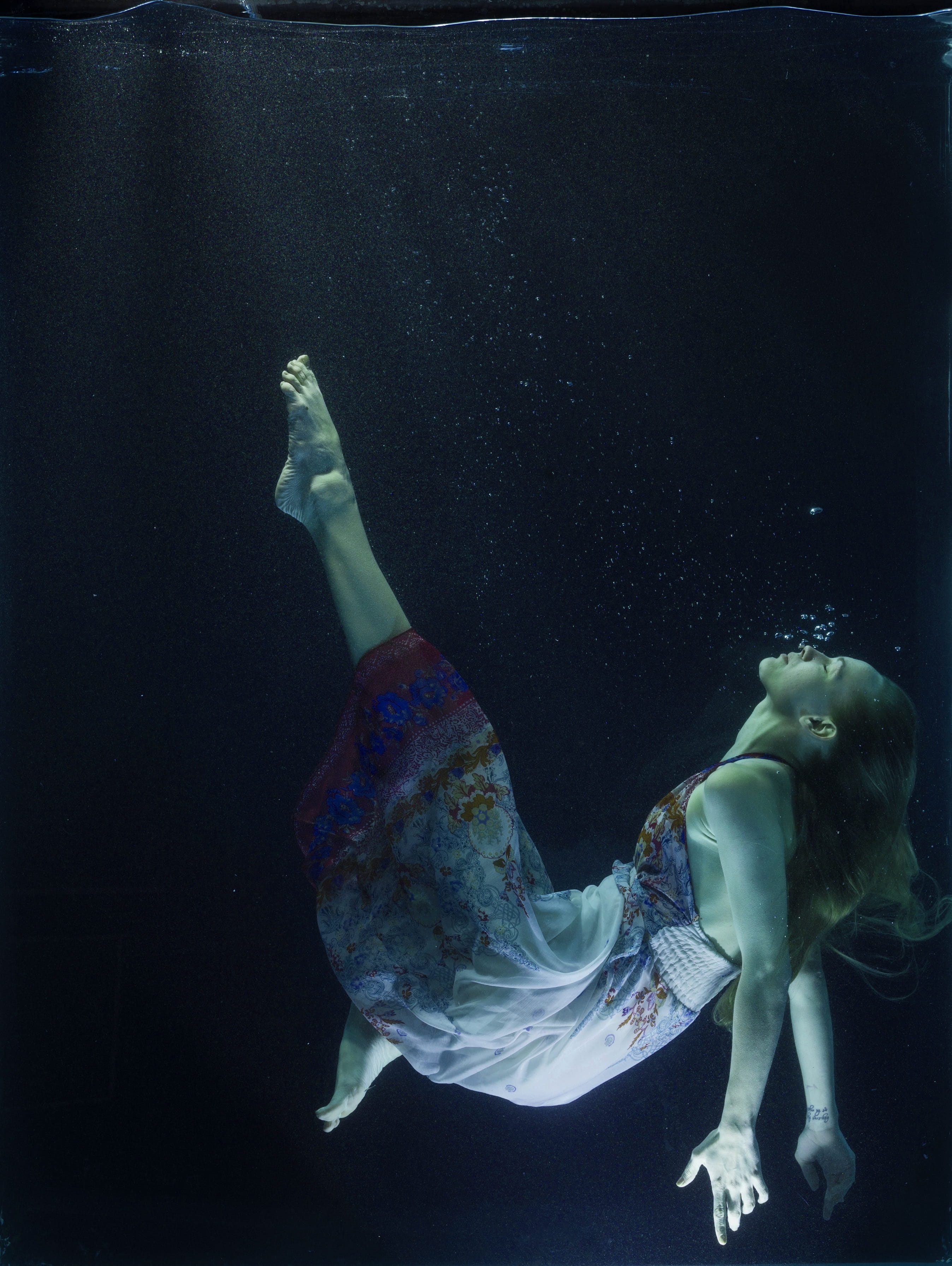 black background, auto post production filter, adult, swimming, young girl, clothes, water, human, dom, night, one person, the young woman, make-up, photography, Phone HD Wallpaper