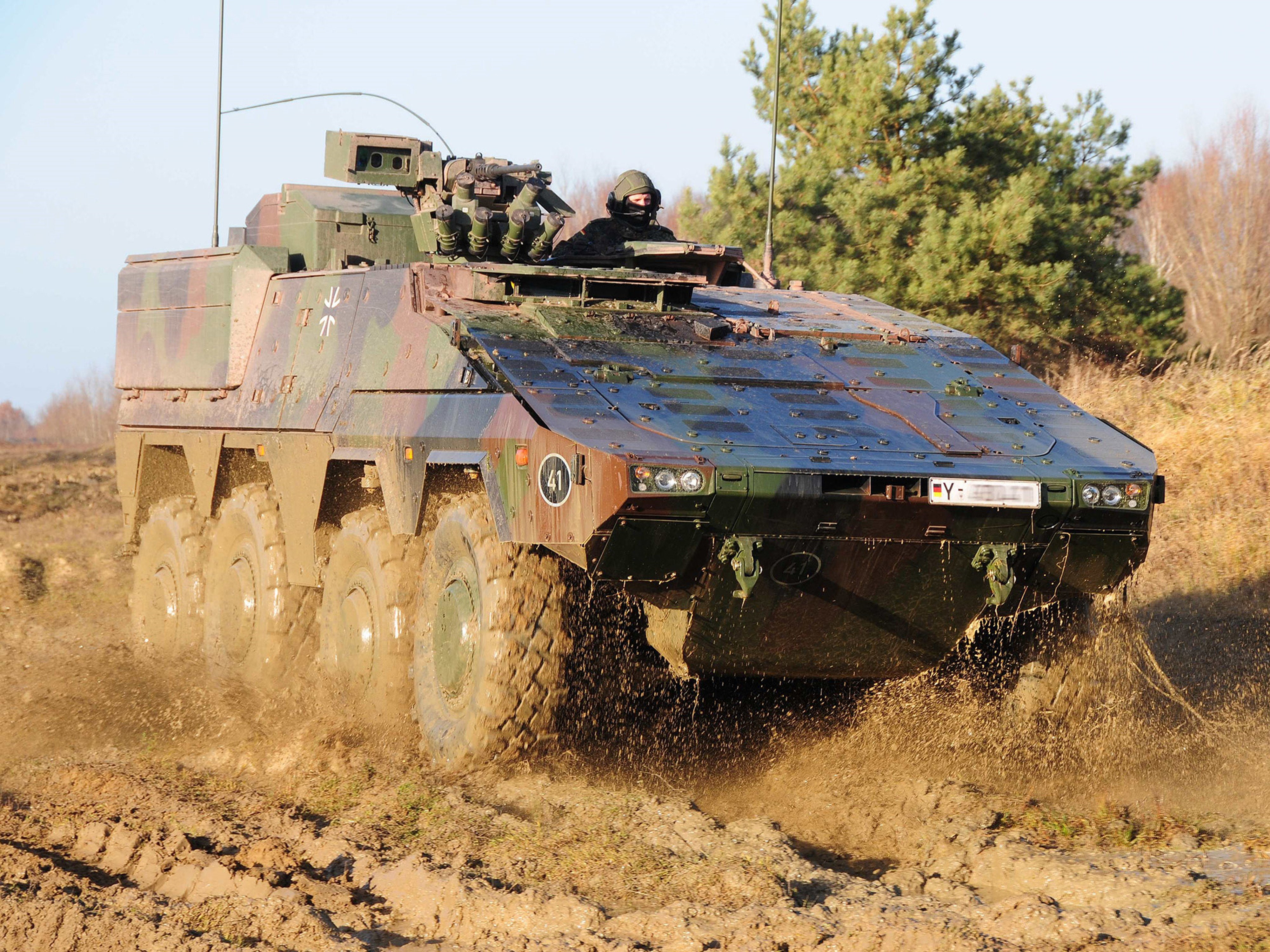 apc, combat, war, germany, vehicle, boxer, 2010, 4000x3000, armored, nato, army, military, kmw, 4K, 8x8, HD Wallpaper